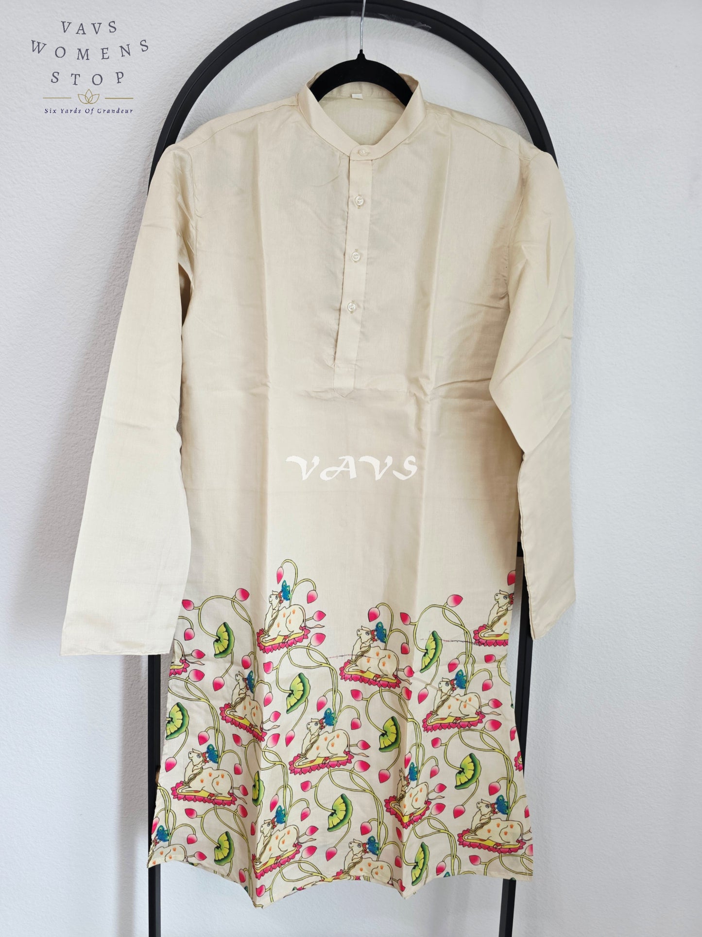 Royal Pearl Ivory Kalamkari Tussar Silk Pichwai Cow Men’s Tailored Kurta – Size Small
