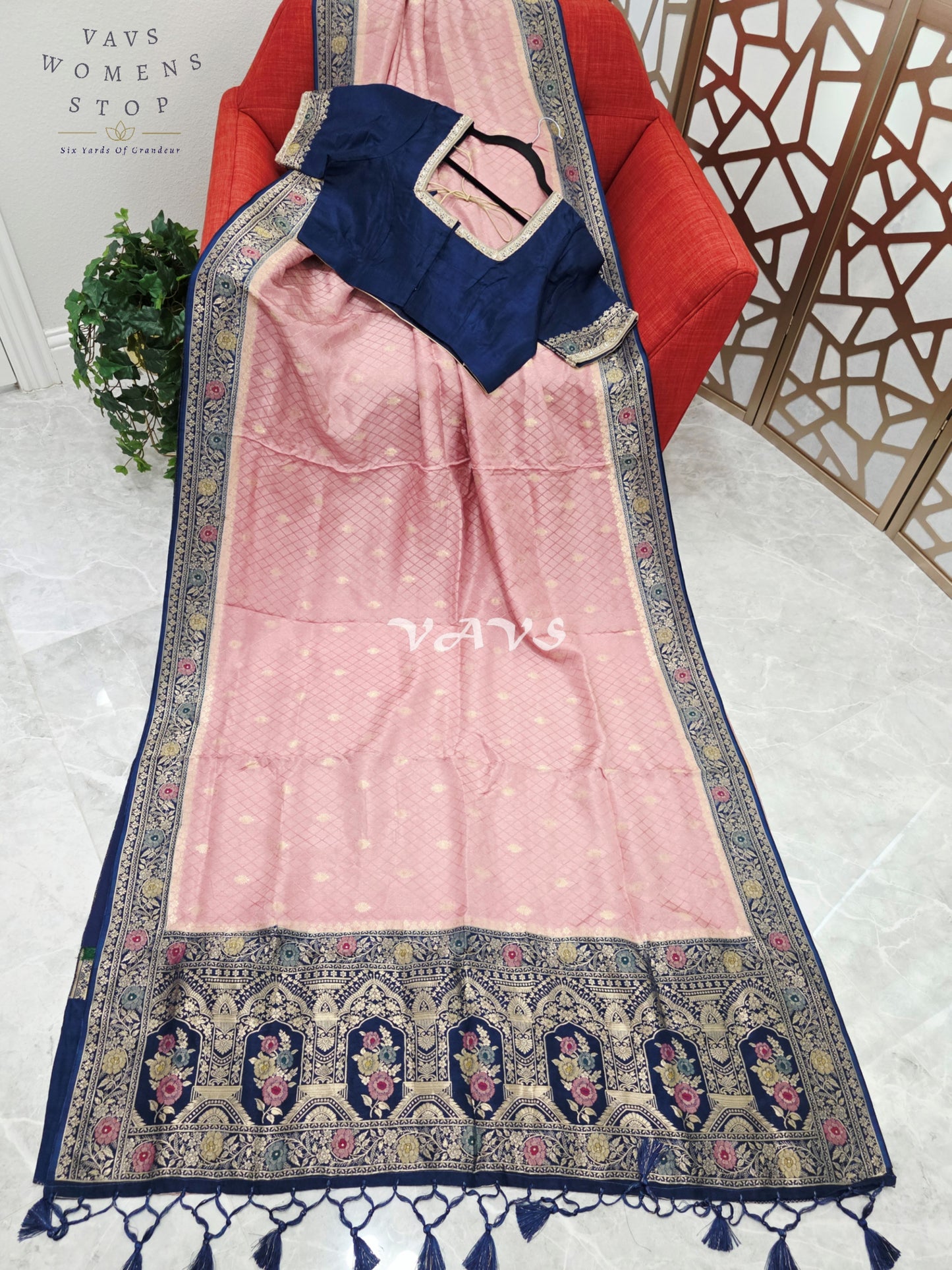 Blush Rose Pink Pure Munga Crepe Silk Saree with Midnight Navy Floral Border & Stitched Blouse Size 42, Extendable to 48