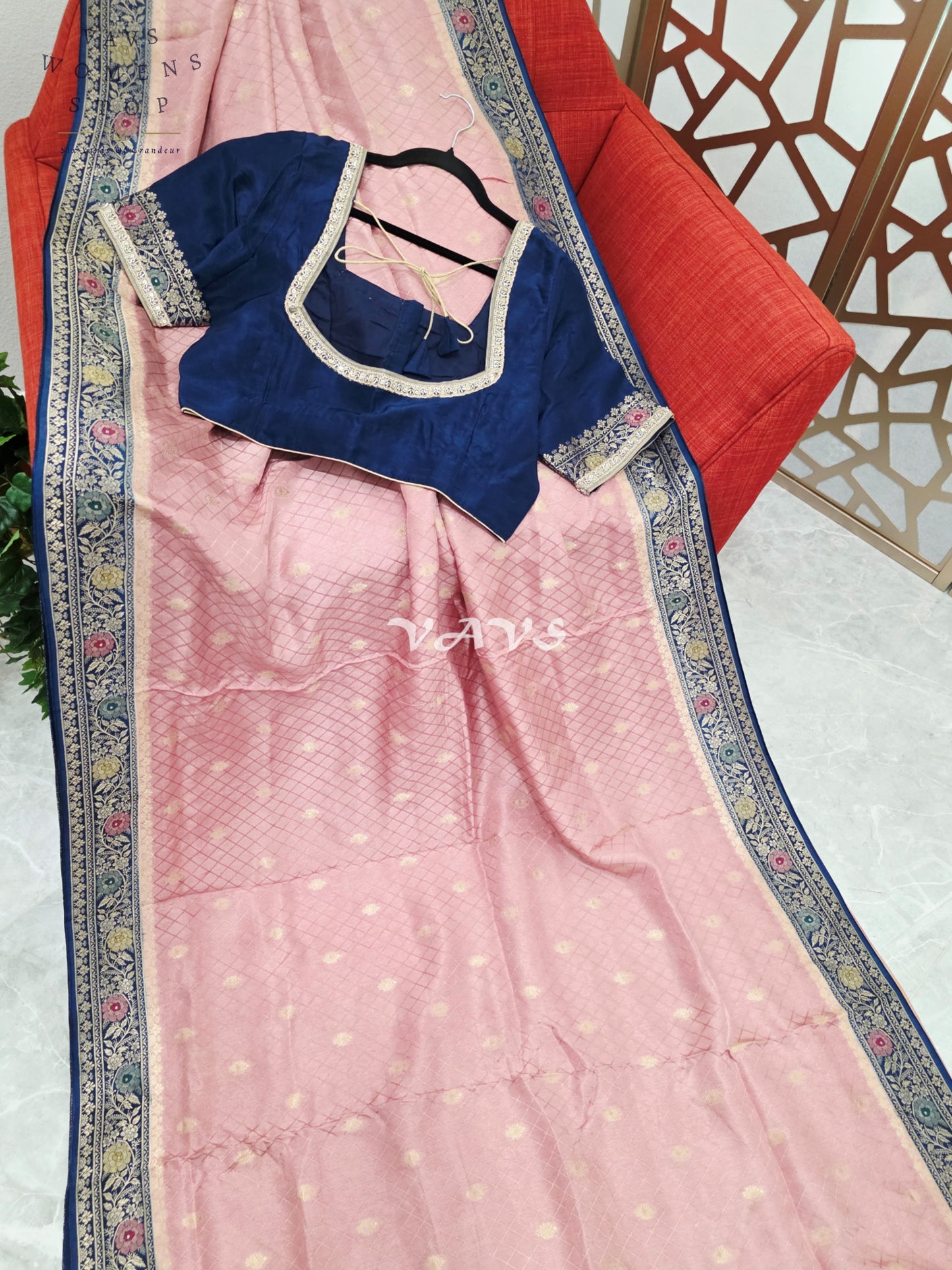Blush Rose Pink Pure Munga Crepe Silk Saree with Midnight Navy Floral Border & Stitched Blouse Size 42, Extendable to 48