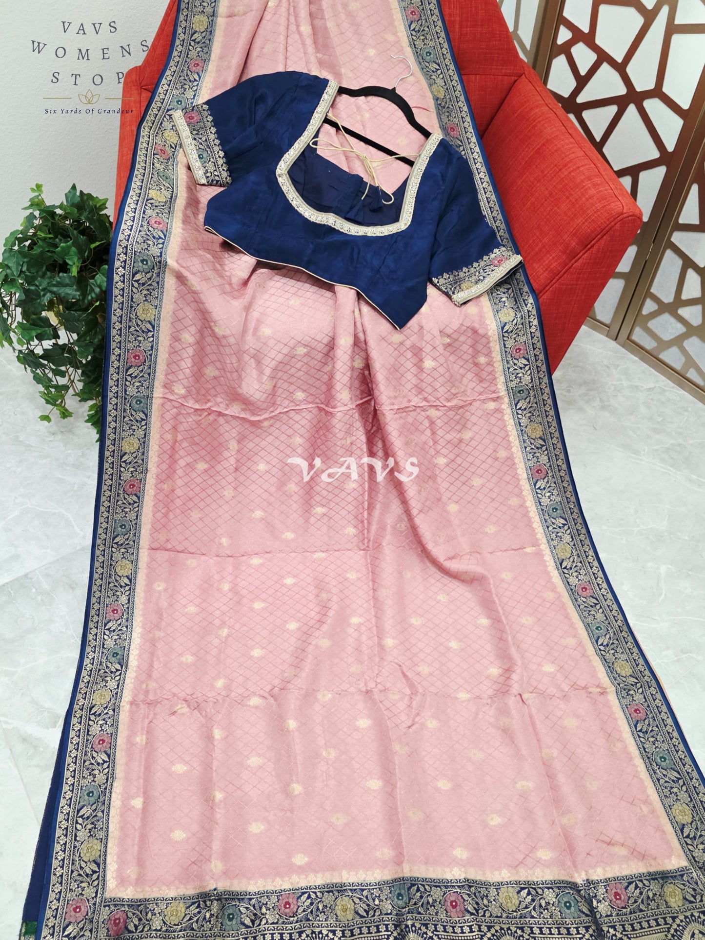 Blush Rose Pink Pure Munga Crepe Silk Saree with Midnight Navy Floral Border & Stitched Blouse Size 42, Extendable to 48