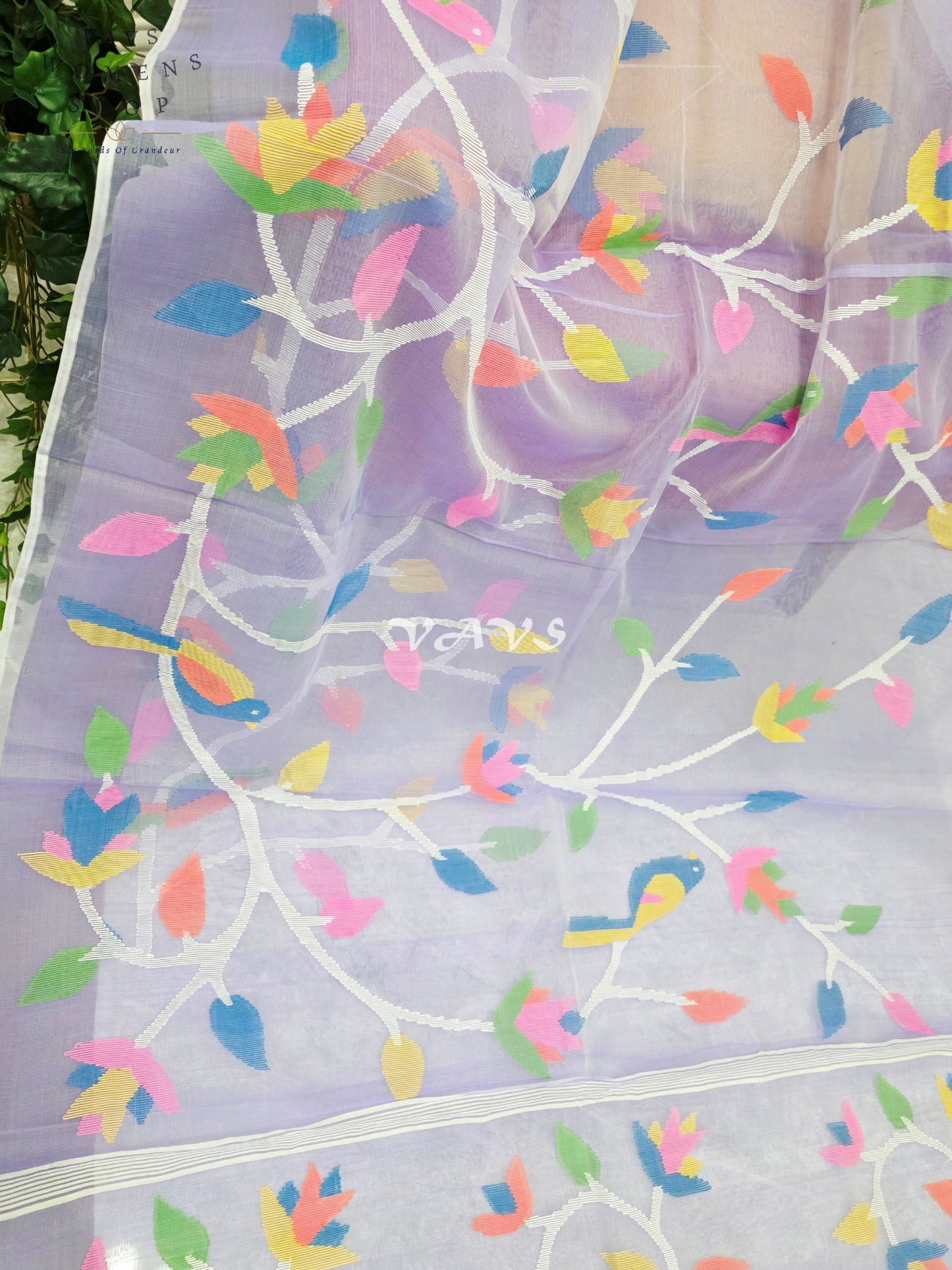 Soft Lavender Pure Muslin Silk Jamdani Saree with Multicolor Bird & Floral Motifs and Stitched Scalloped Blouse Size 40, Extendable to 46