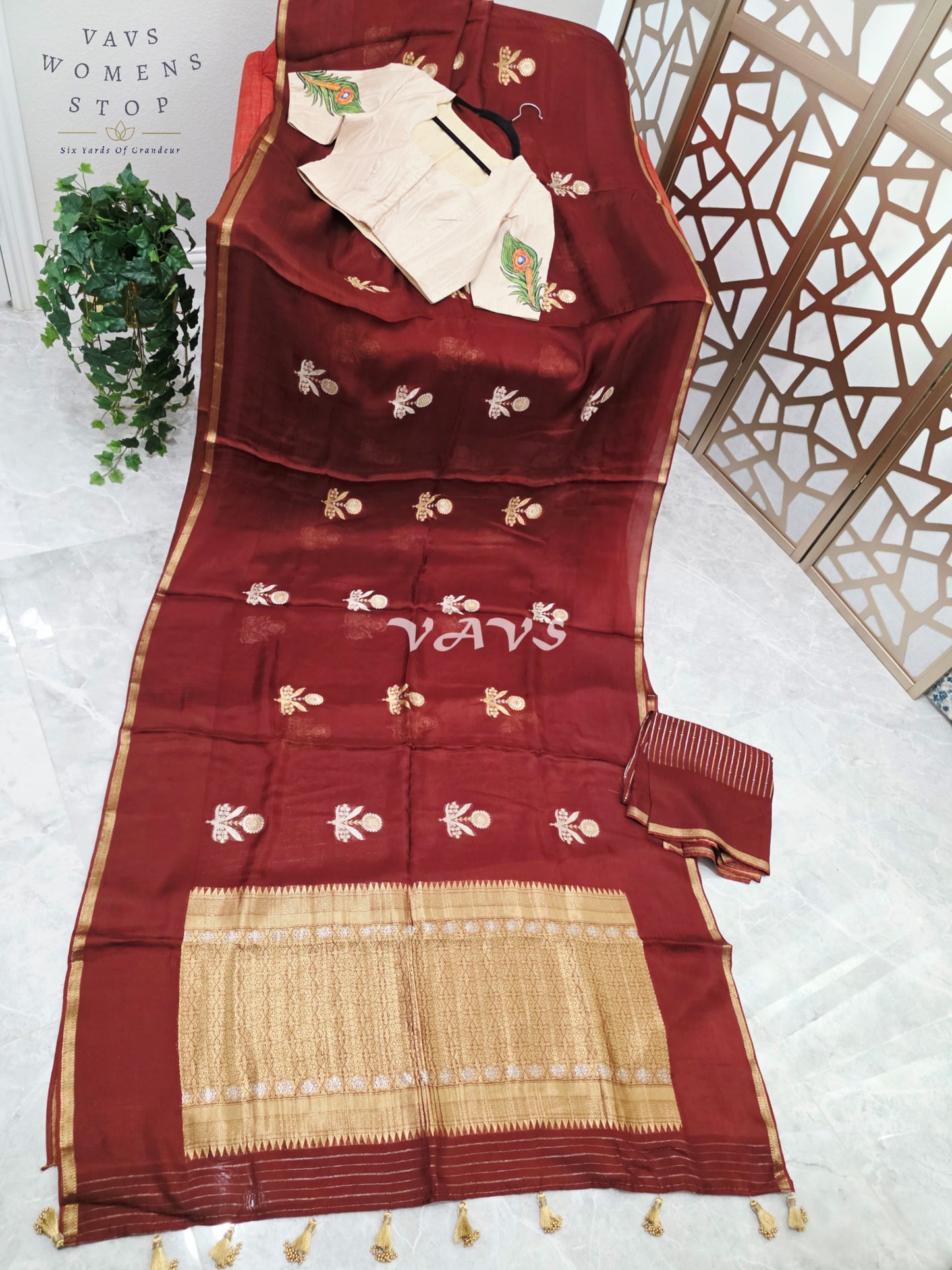 Garnet Maroon Pure Manipuri Kota Silk Saree with Gold Pallu & Ivory Lord Krishna Digital Print Stitched Blouse Size 38, Extendable to 44