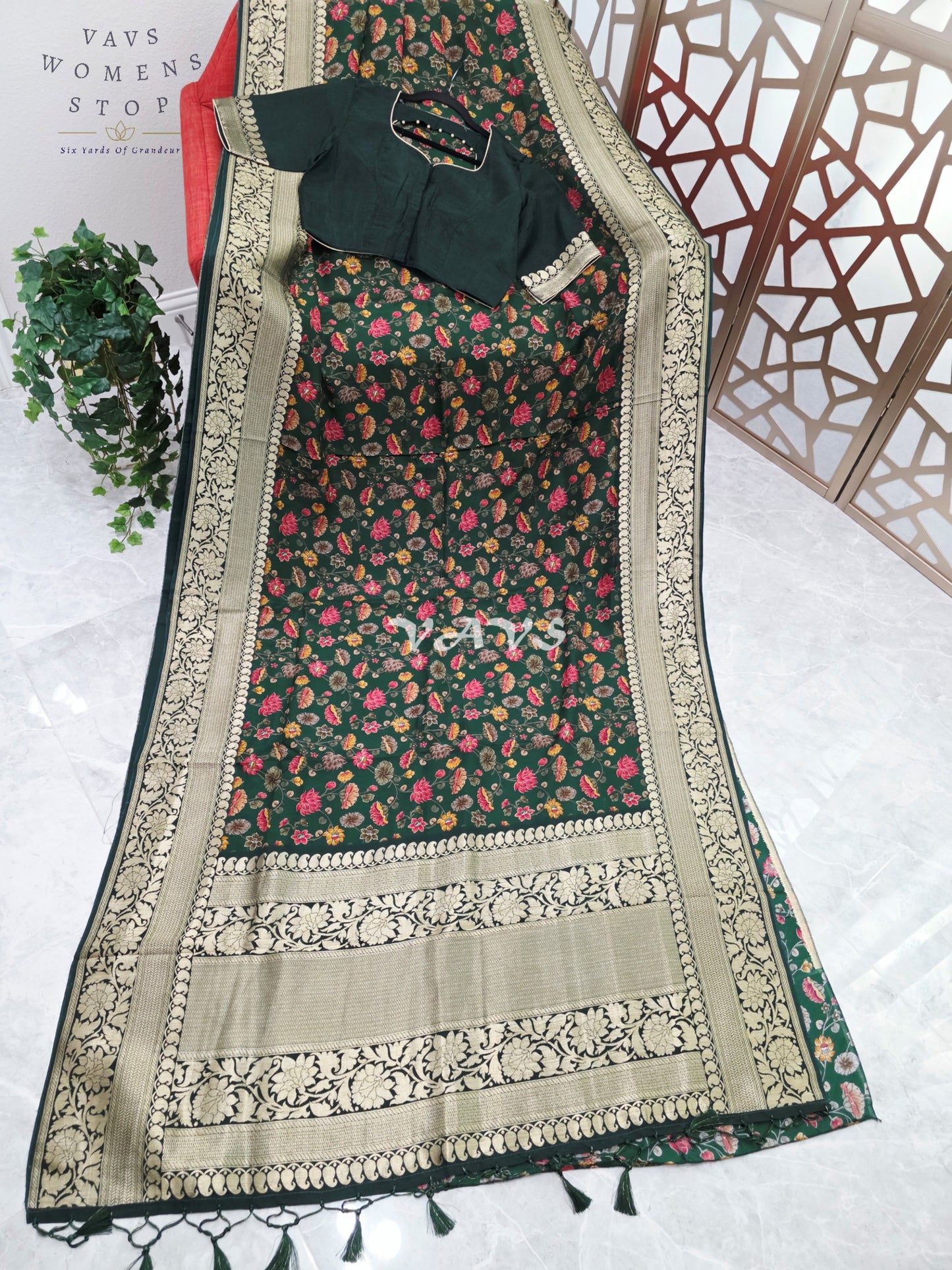 Emerald Forest Pure Munga Crepe Silk Kalamkari Floral Saree with Antique Gold Border & Stitched Blouse Size 40-46