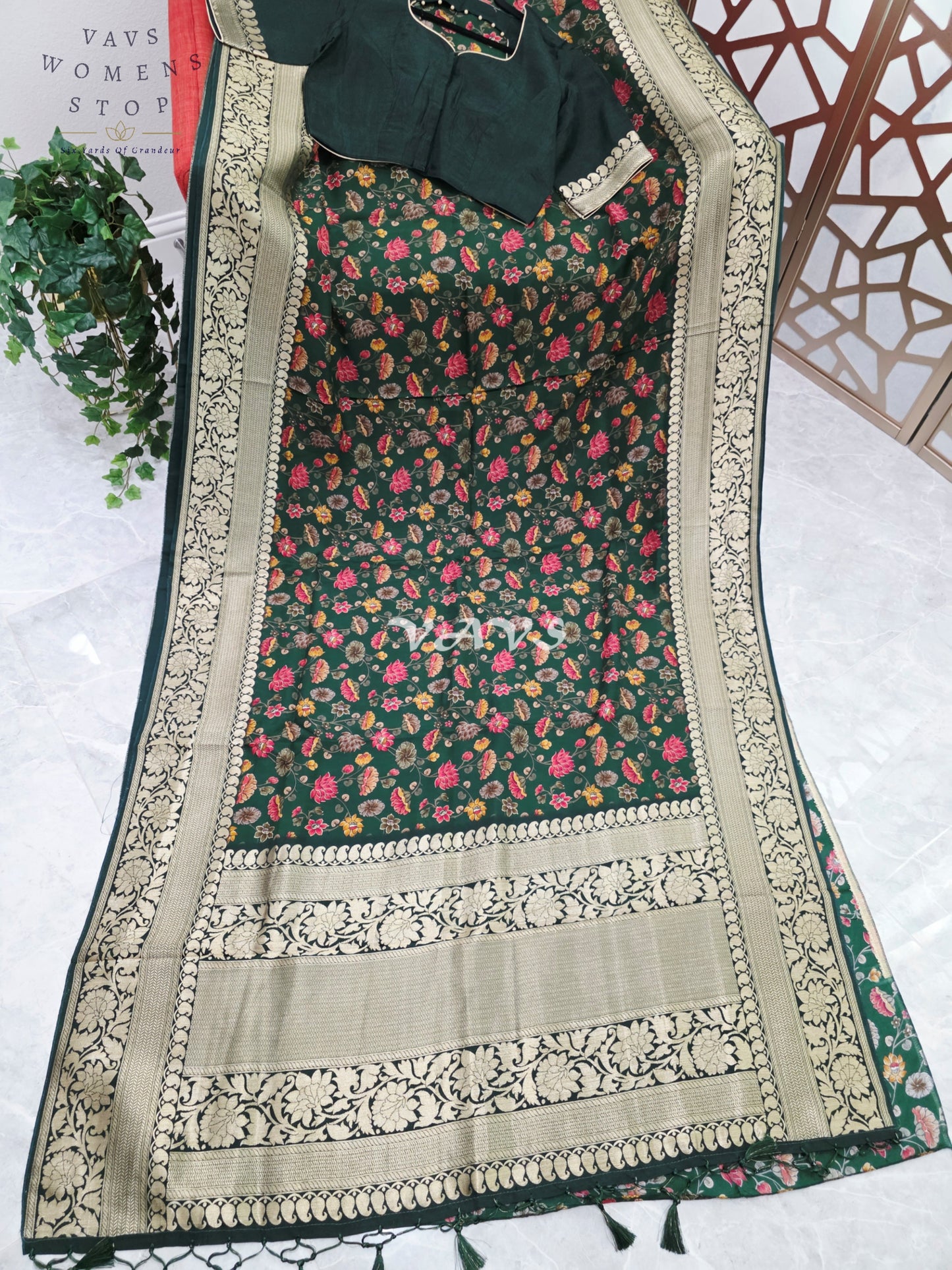 Emerald Forest Pure Munga Crepe Silk Kalamkari Floral Saree with Antique Gold Border & Stitched Blouse Size 40-46