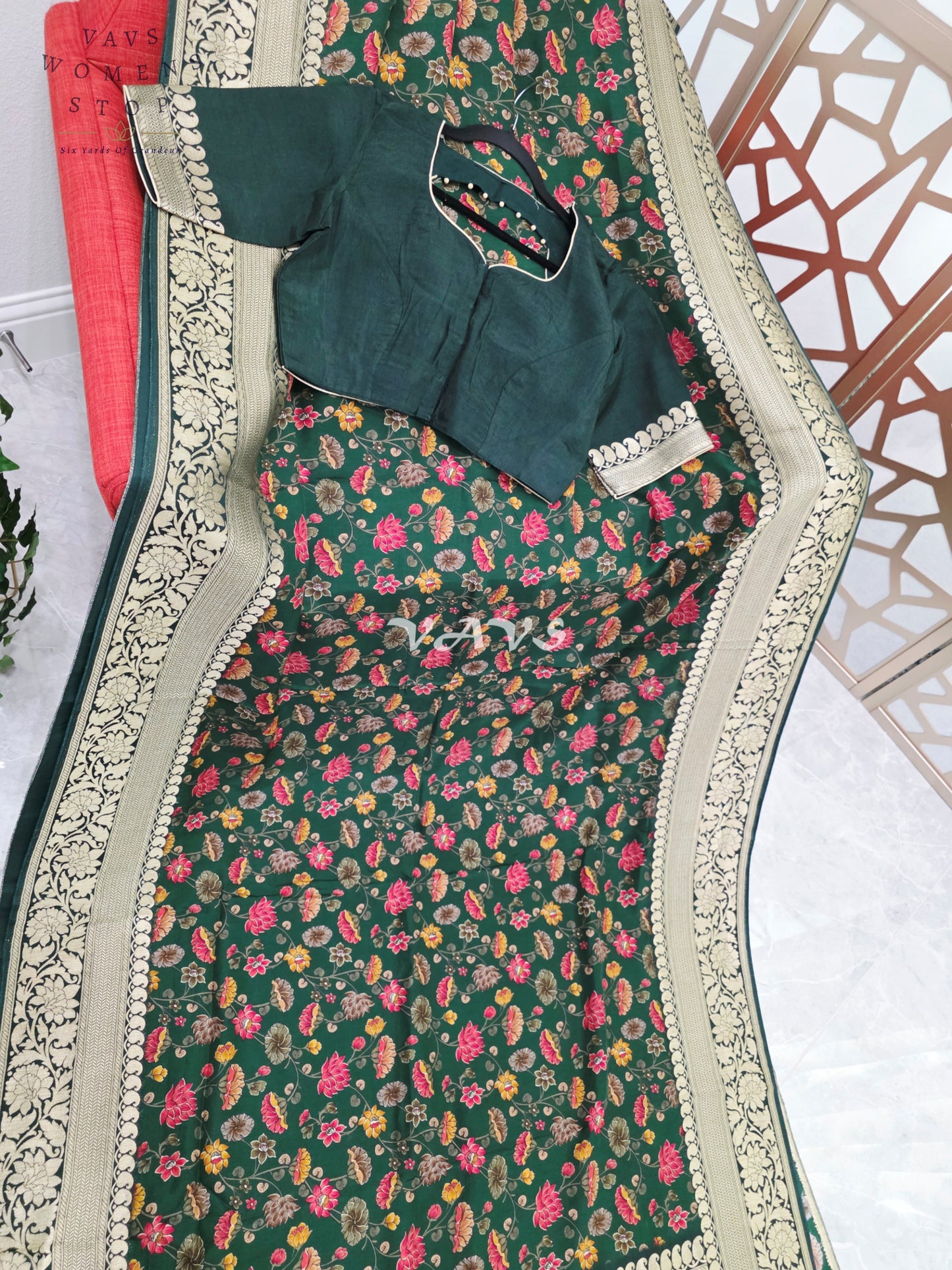 Emerald Forest Pure Munga Crepe Silk Kalamkari Floral Saree with Antique Gold Border & Stitched Blouse Size 40-46