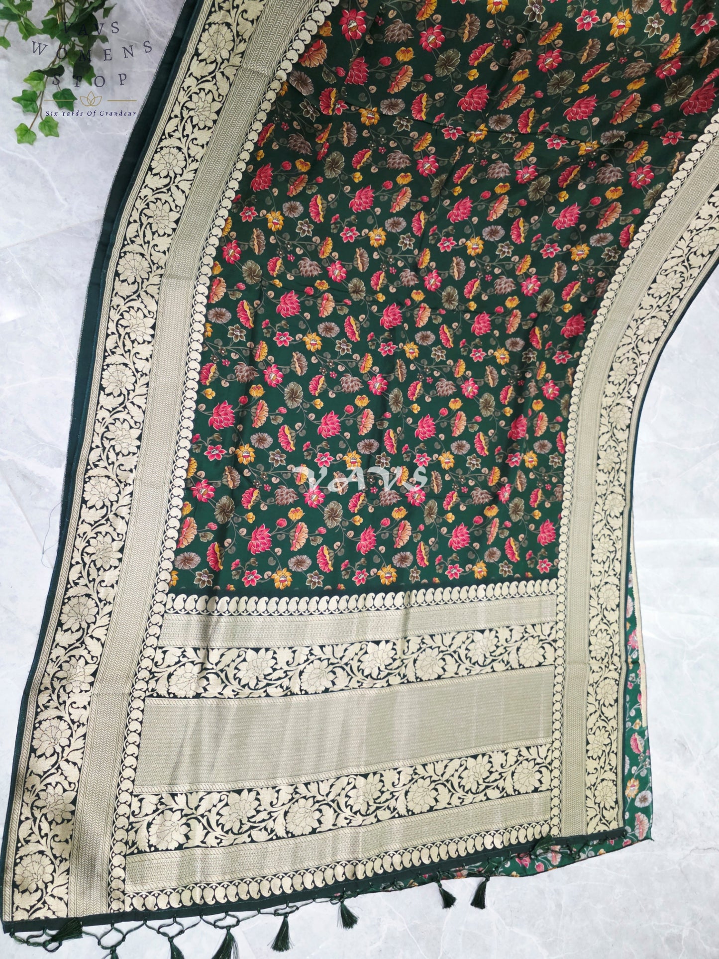 Emerald Forest Pure Munga Crepe Silk Kalamkari Floral Saree with Antique Gold Border & Stitched Blouse Size 40-46
