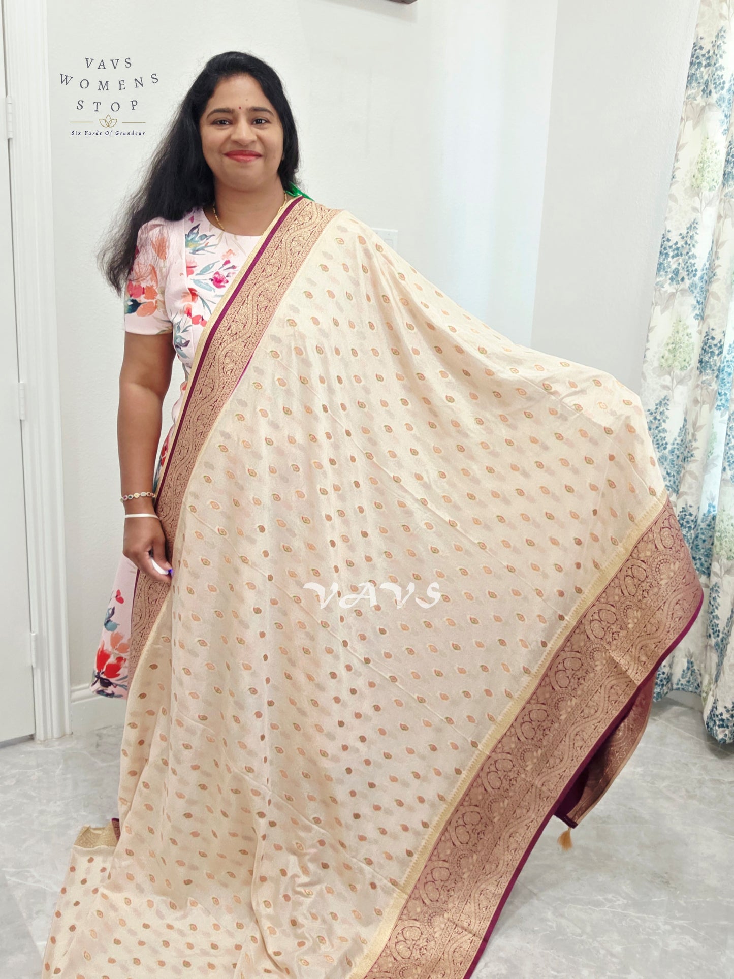 Classy Semi Benarasi Warm Fancy Silk Saree - Blouse