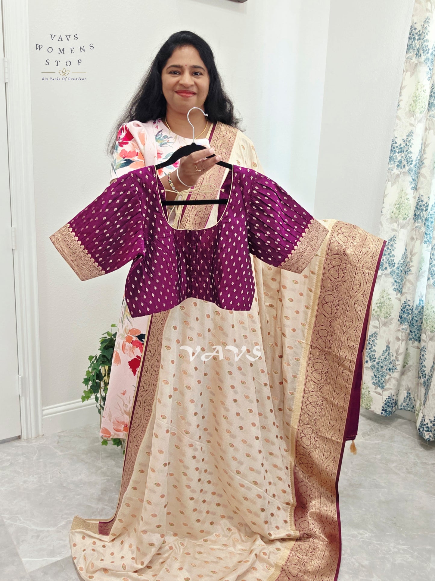 Classy Semi Benarasi Warm Fancy Silk Saree - Blouse