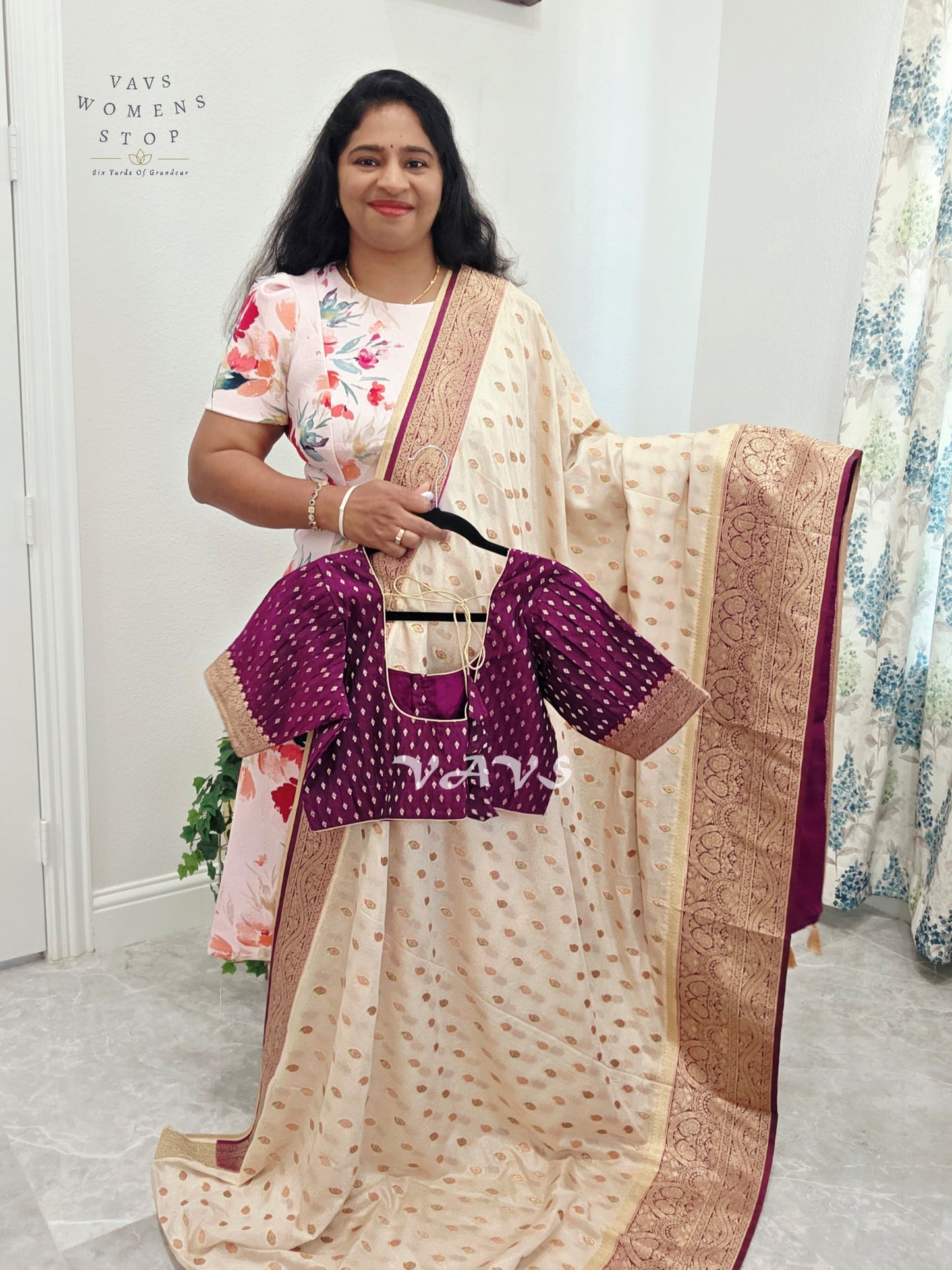 Classy Semi Benarasi Warm Fancy Silk Saree - Blouse
