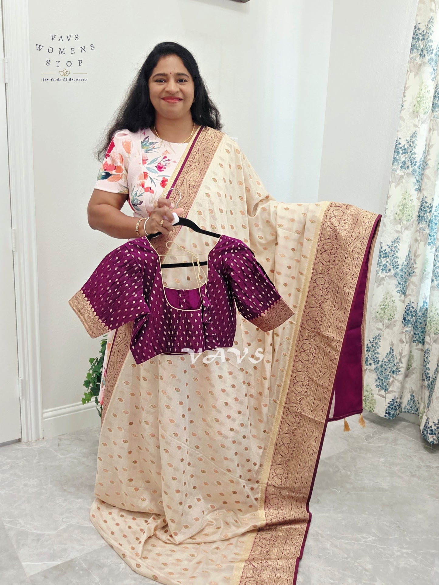 Classy Semi Benarasi Warm Fancy Silk Saree - Blouse