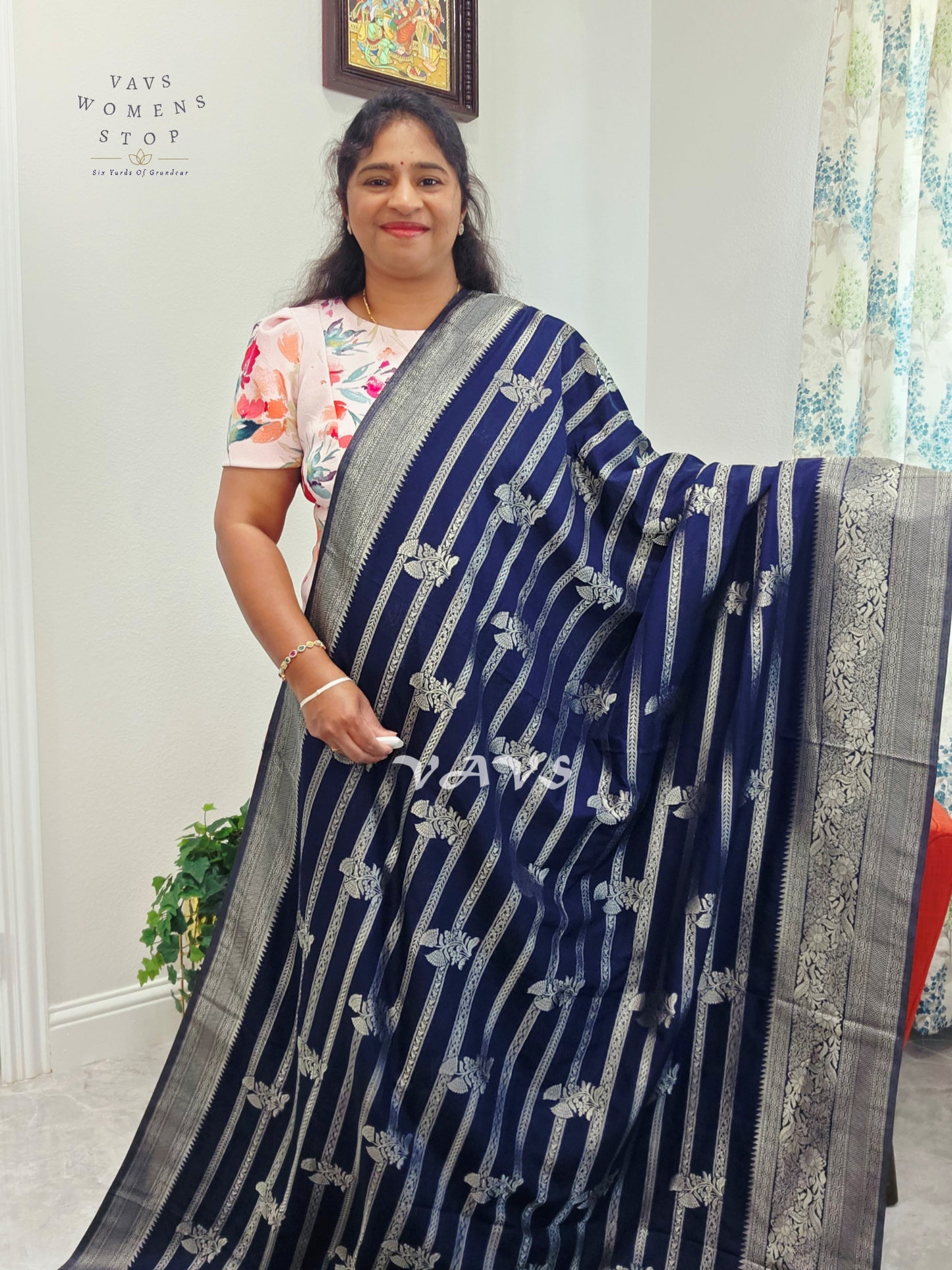 Semi Crepe Benarasi Silk Saree - Silver Net Designer Blouse