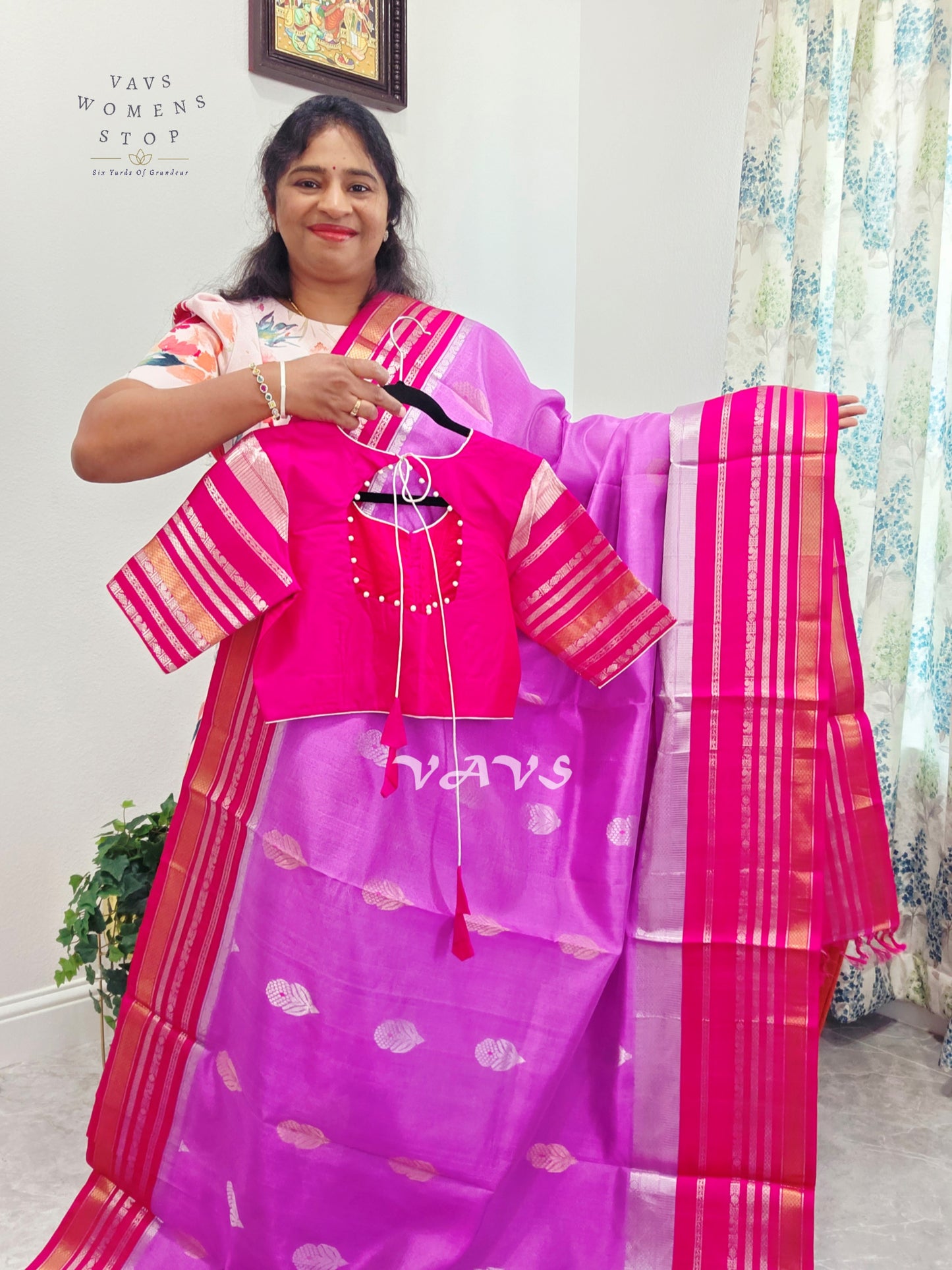 Pure Gadwal Silk Cotton Handloom Traditional Lines Border Pattern Saree - Blouse – Traditional Wedding & Festive Wear
