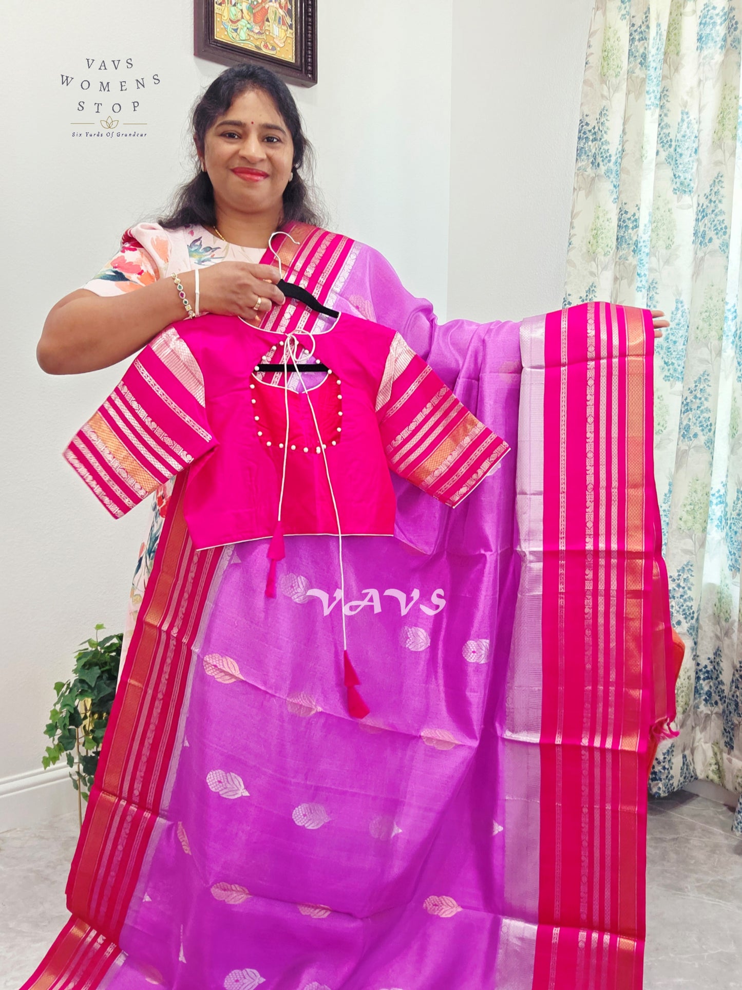 Pure Gadwal Silk Cotton Handloom Traditional Lines Border Pattern Saree - Blouse – Traditional Wedding & Festive Wear