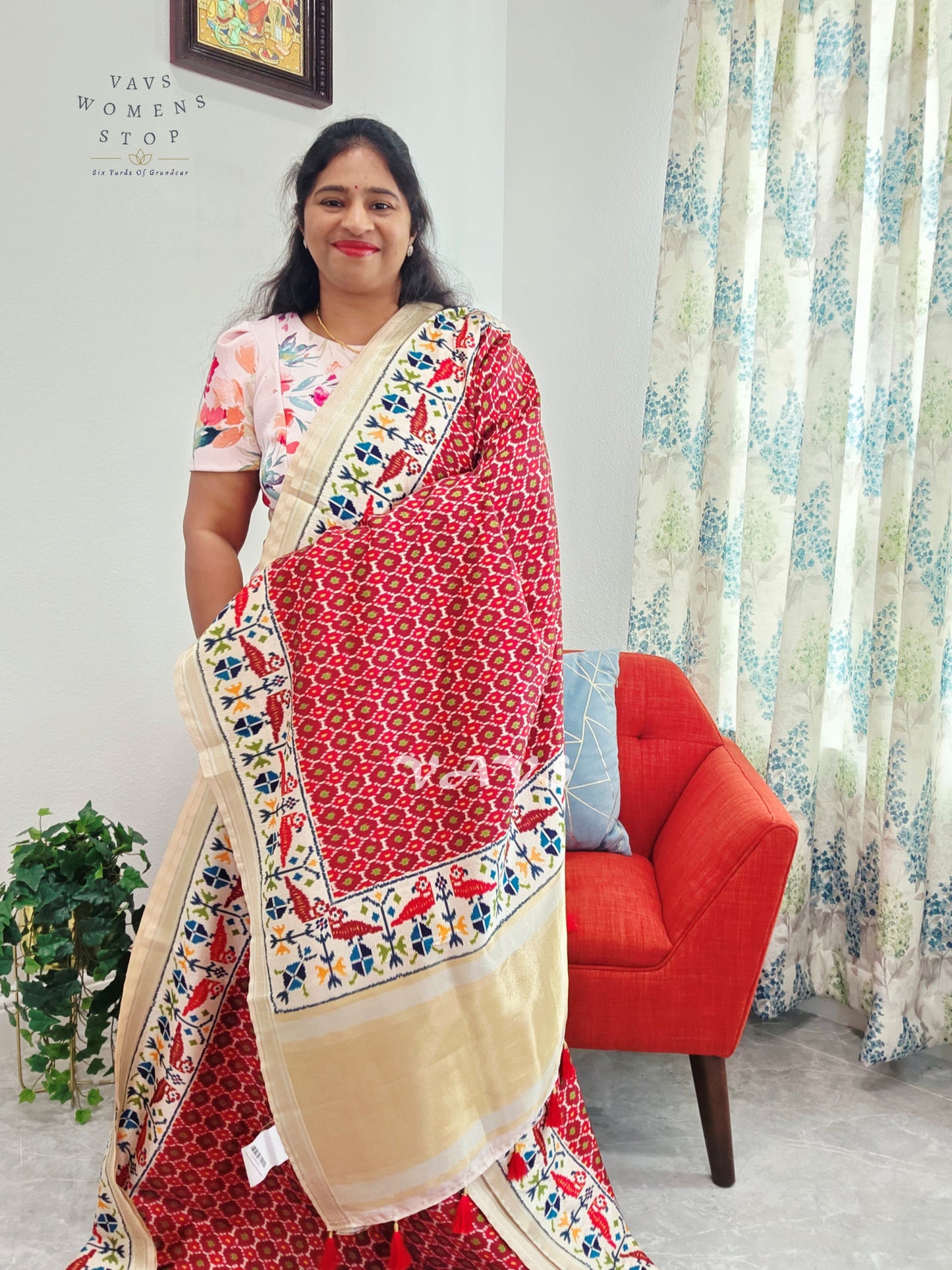Regal Crimson Red Pochampally Ikkat Print Blended Banarasi Silk Saree with Ivory Gold Pallu & Stitched Blouse Size 38-44