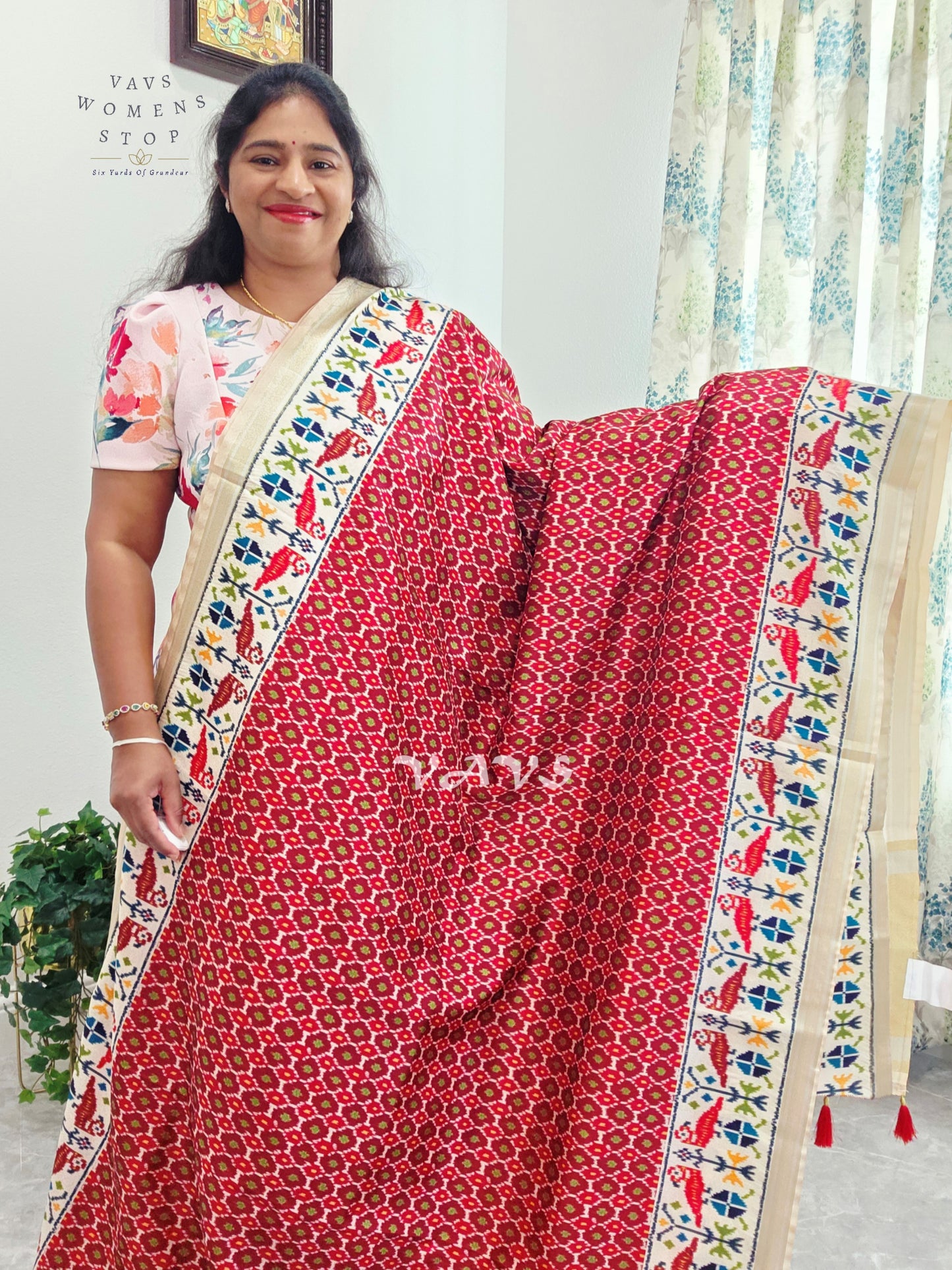 Regal Crimson Red Pochampally Ikkat Print Blended Banarasi Silk Saree with Ivory Gold Pallu & Stitched Blouse Size 38-44