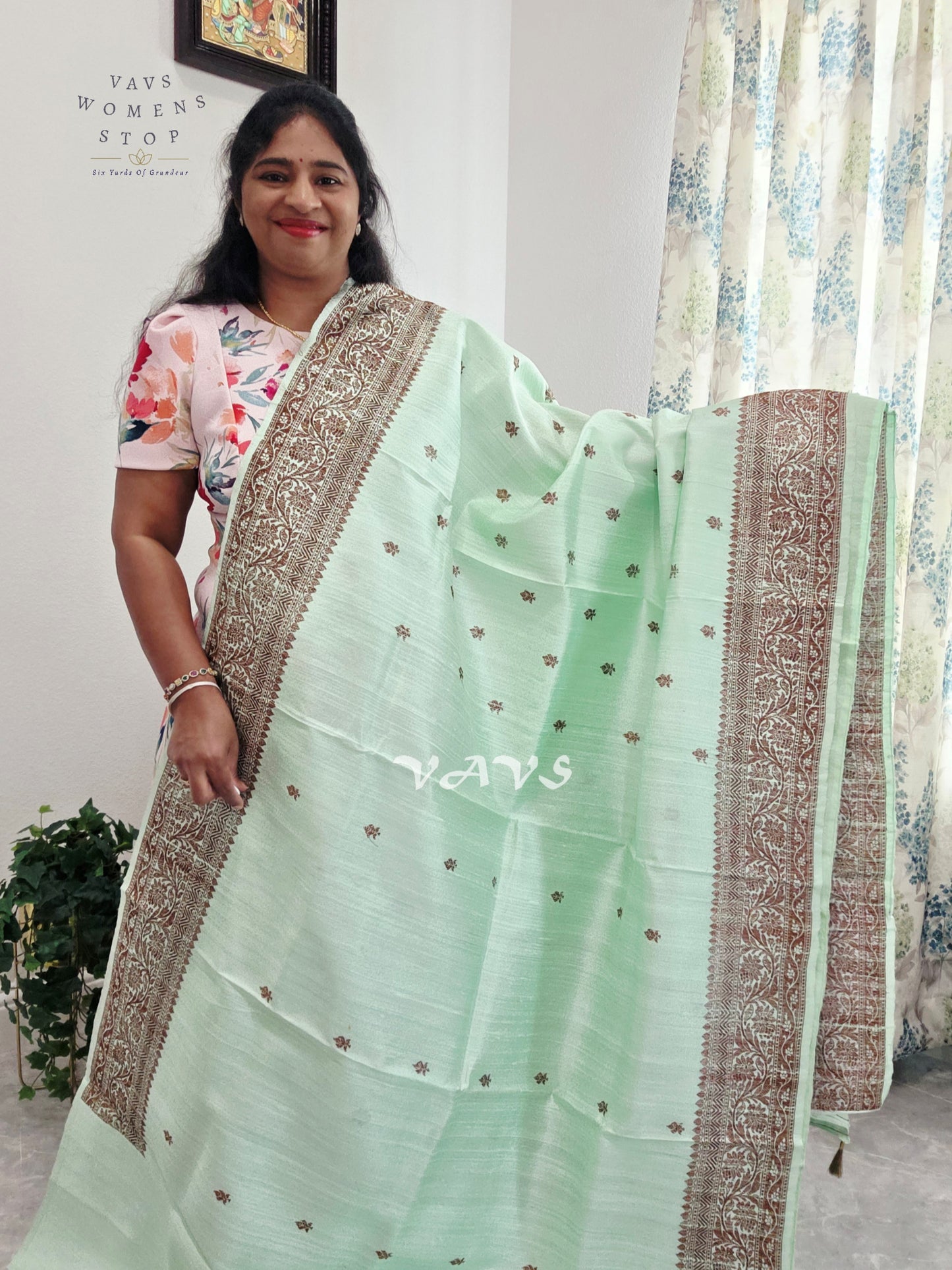 Pure Benarasi Tussar Rawsilk Saree - Blouse