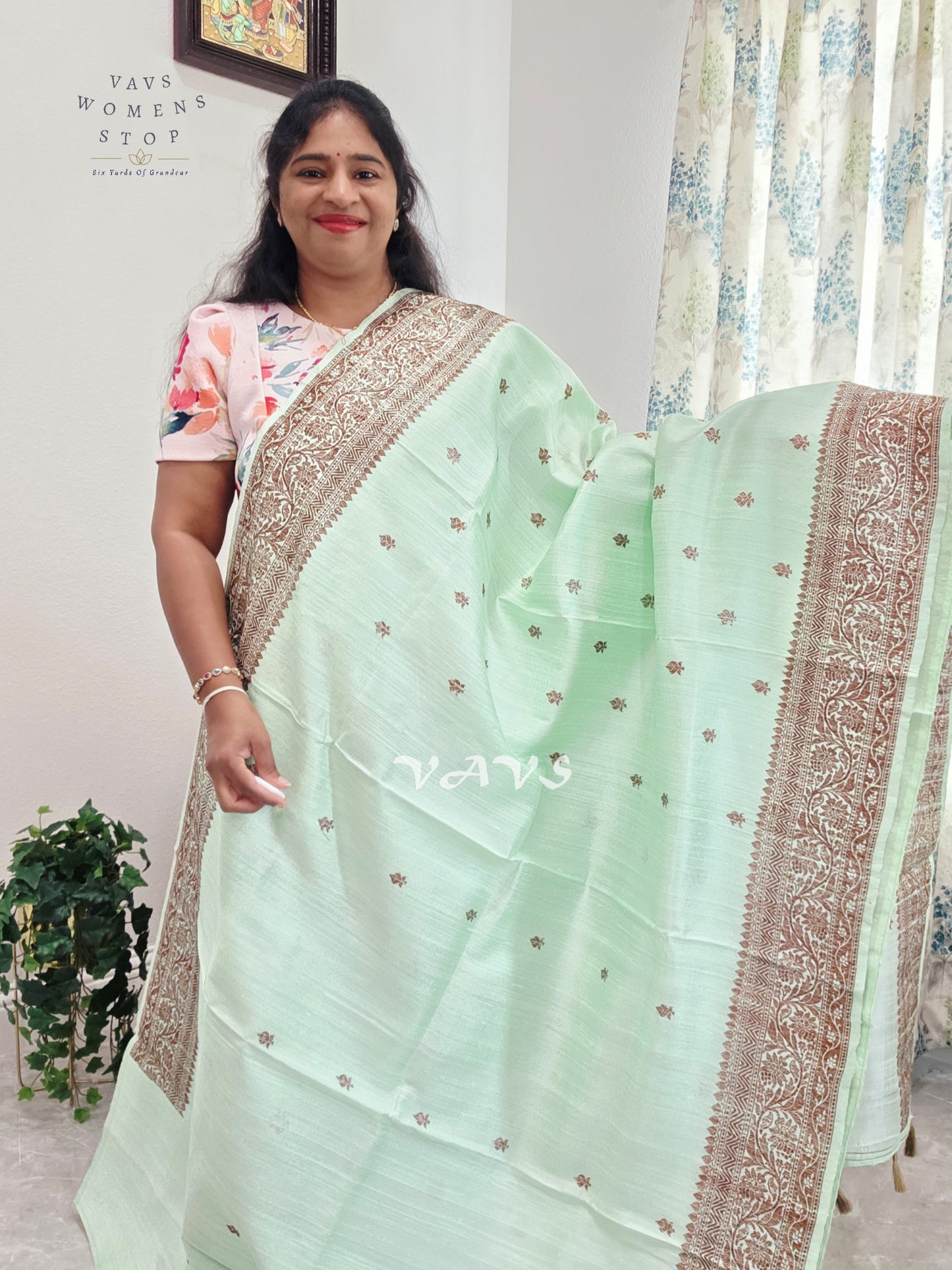 Pure Benarasi Tussar Rawsilk Saree - Blouse