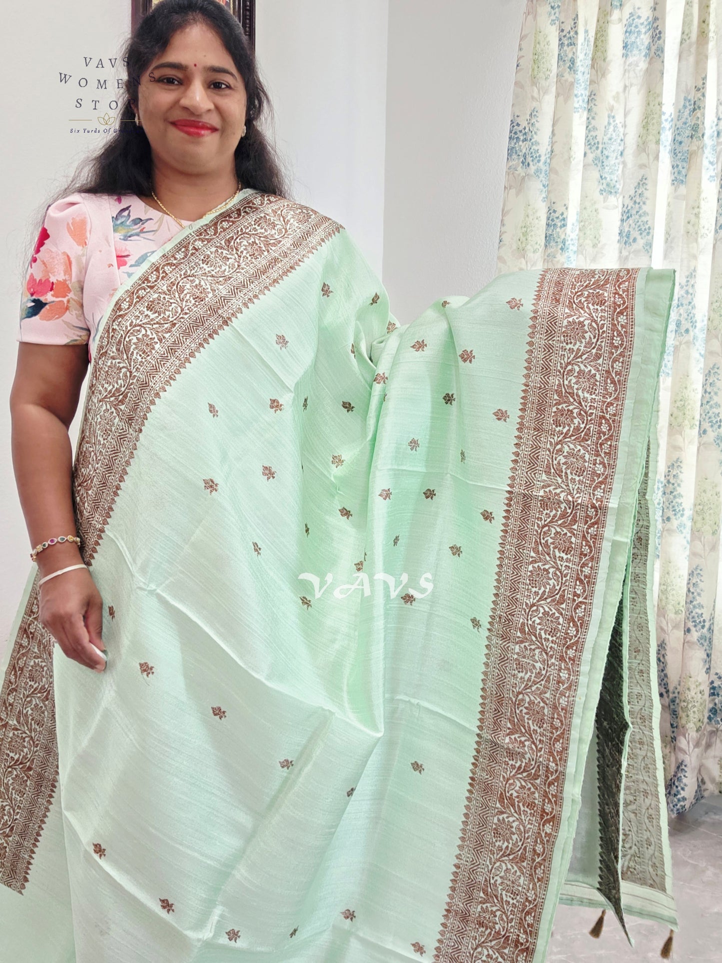 Pure Benarasi Tussar Rawsilk Saree - Blouse