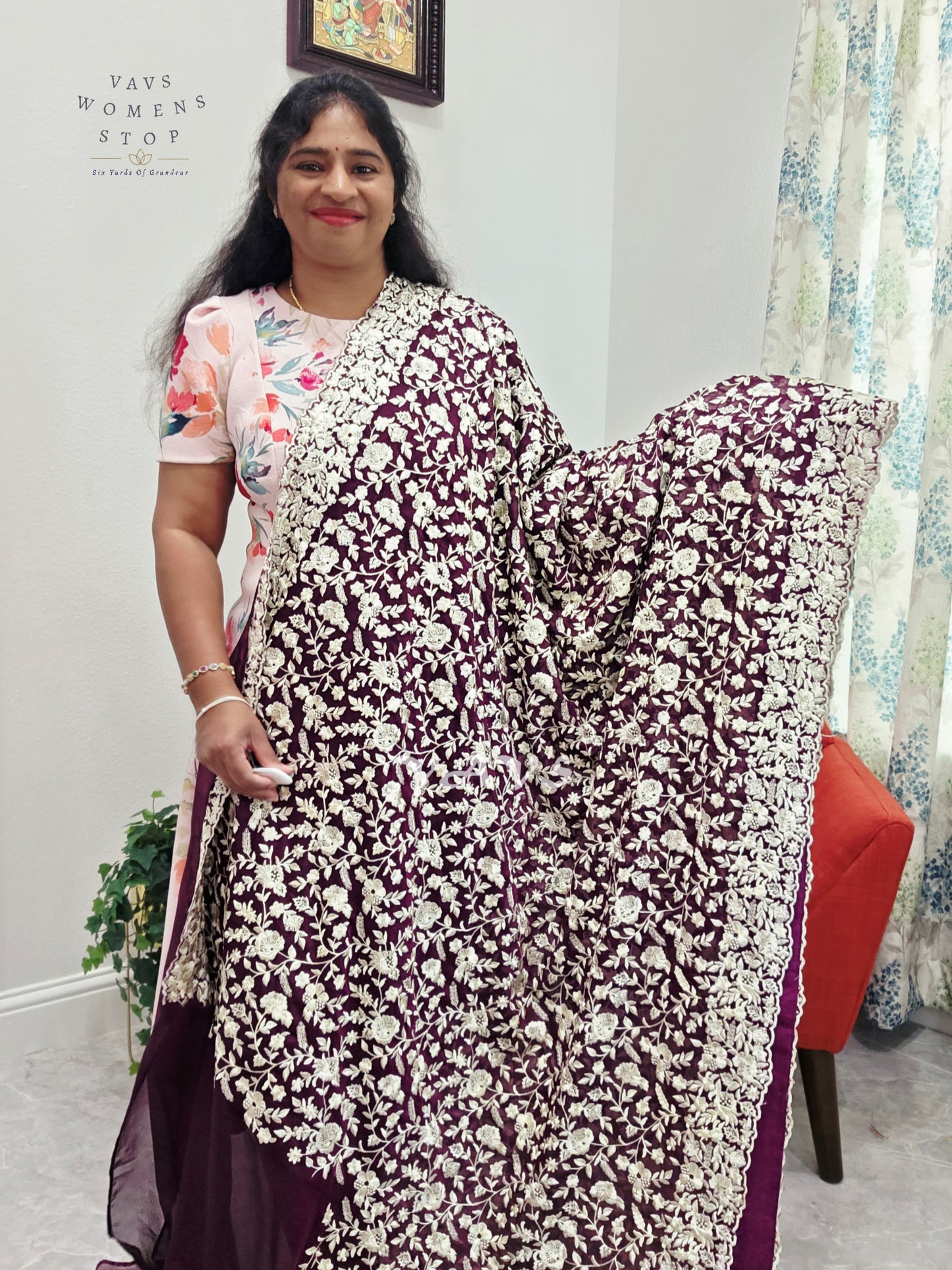 Soft Organza Parsi Gara Machine Embroidery Saree - Blouse