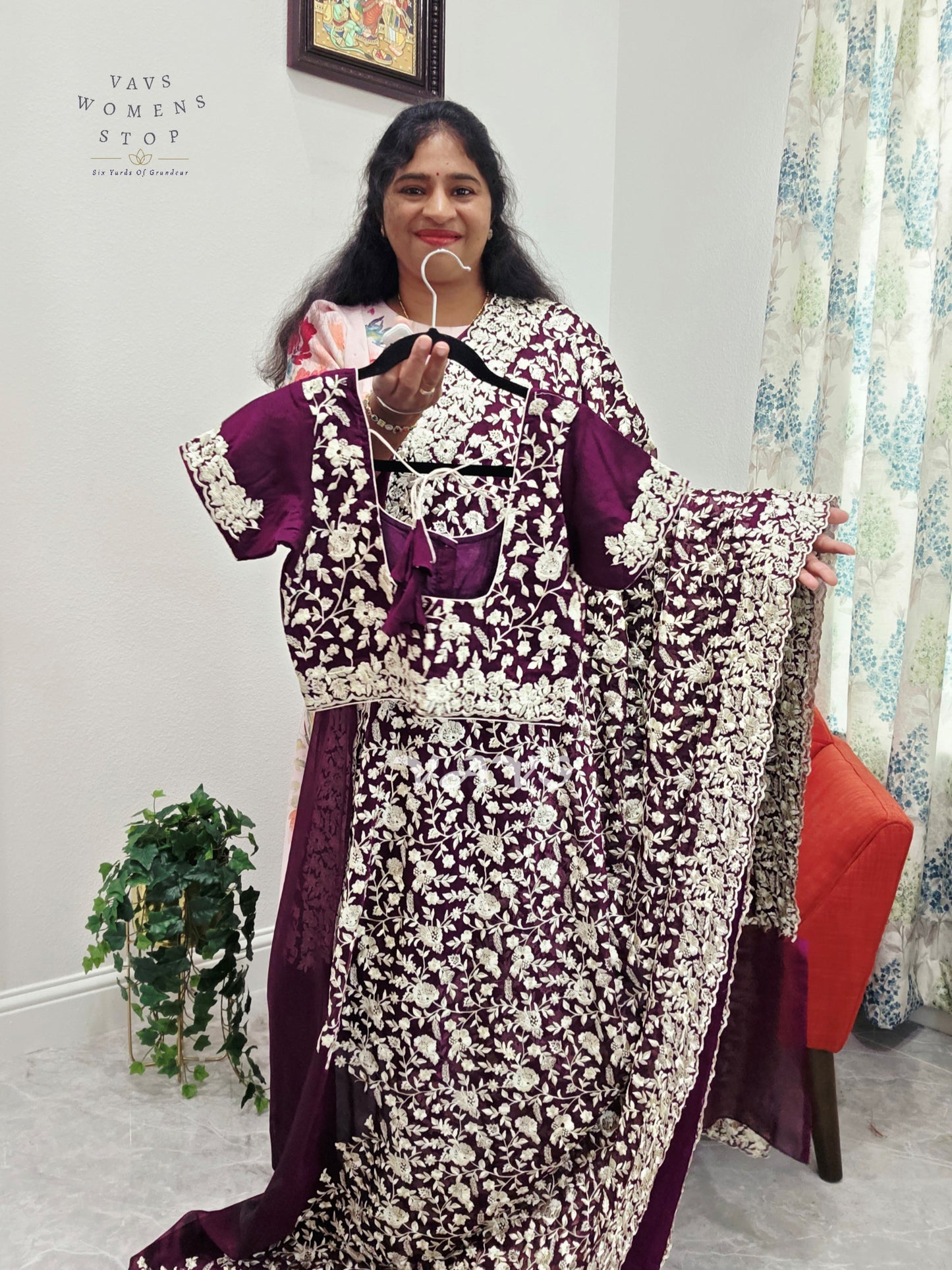 Soft Organza Parsi Gara Machine Embroidery Saree - Blouse