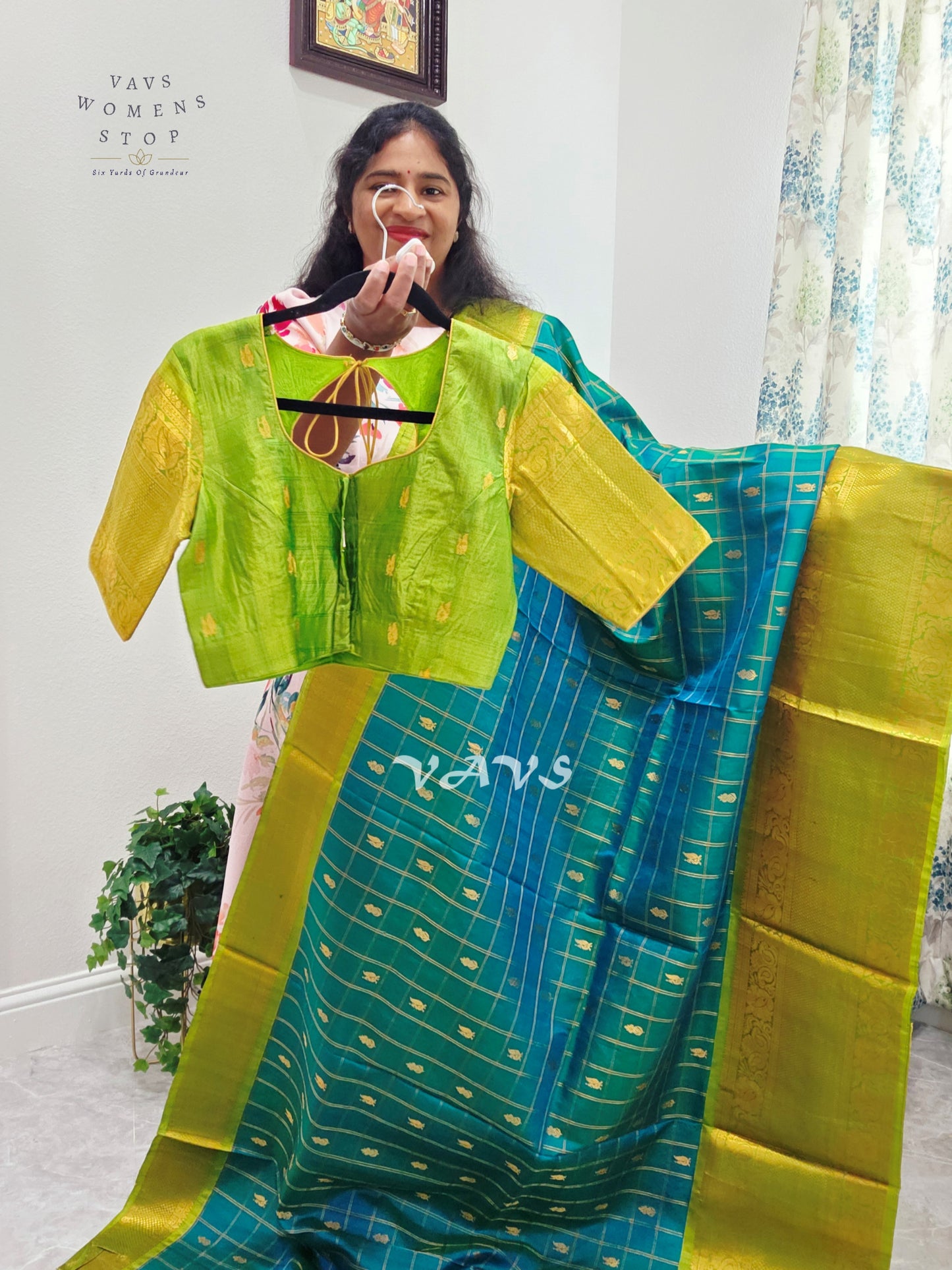 Pure Gadwal Handwoven Silk Saree With Stitched Blouse