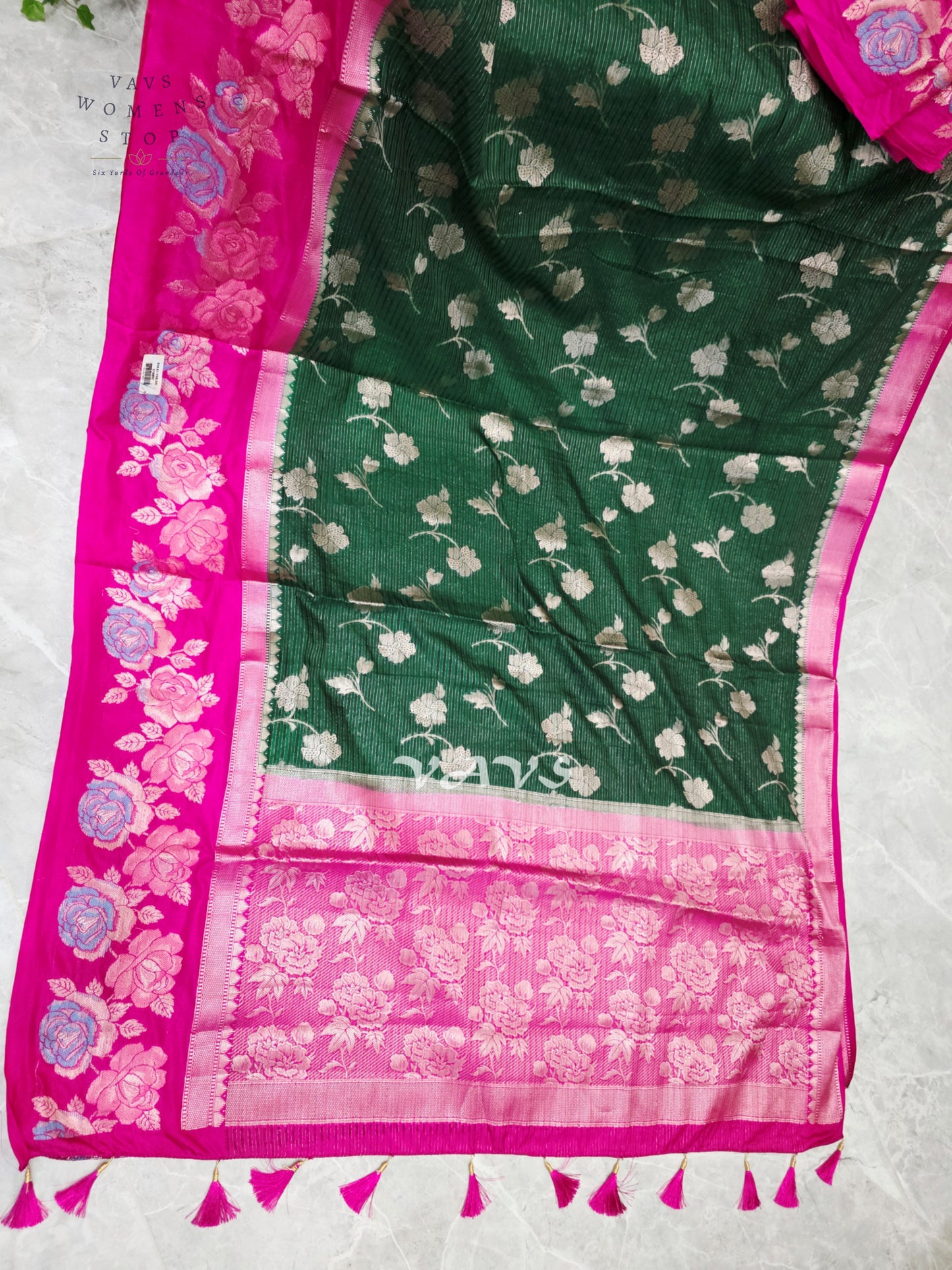 Emerald Green & Rani Pink Semi Warm Benarasi Silk Saree with Floral Border & Unstitched Blouse Piece