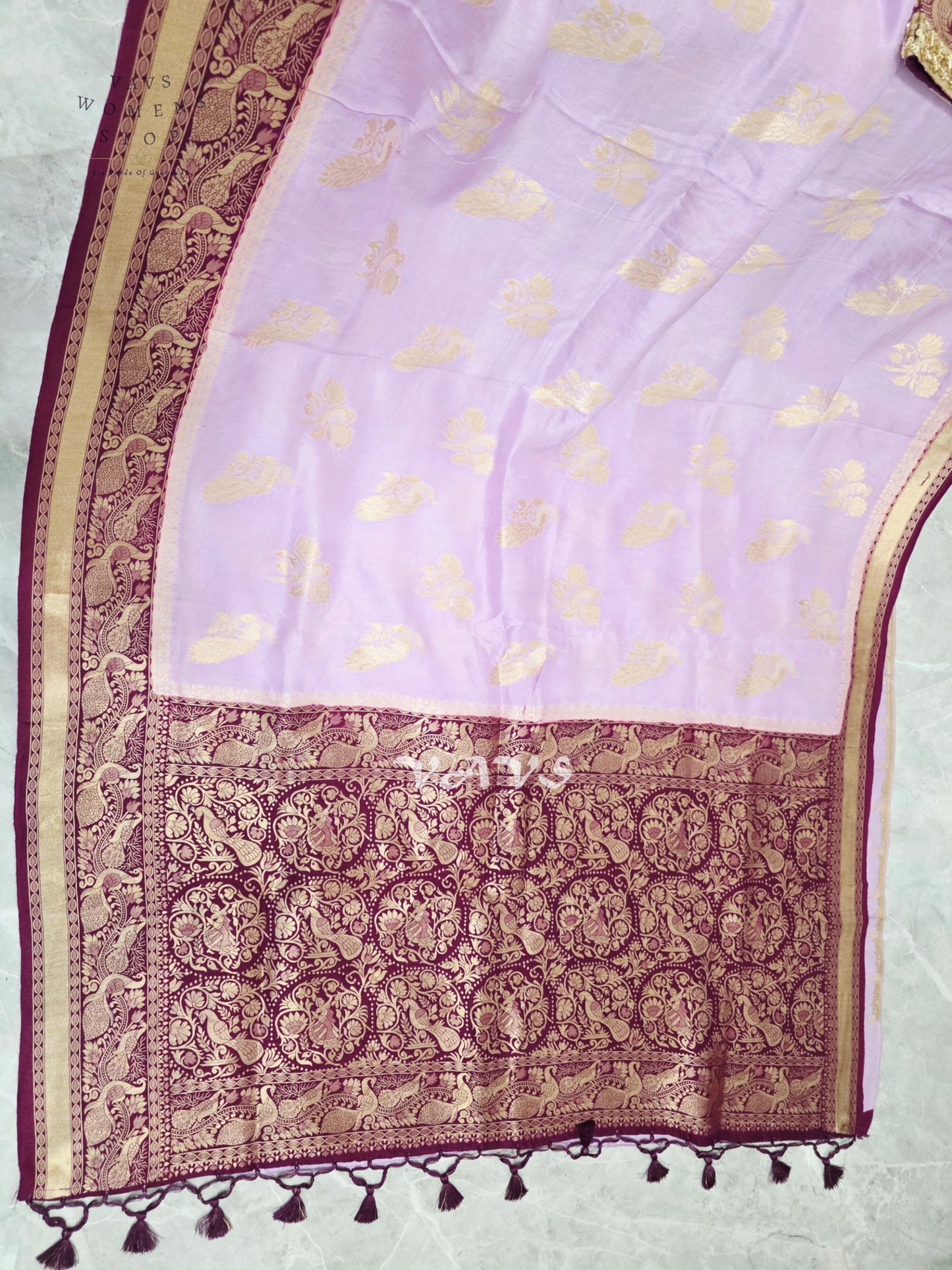 Lilac Munga Crepe Silk Saree with Plum & Antique Gold-Toned Peacock Pallu | Stitched Blouse Size 40, Extendable to 46