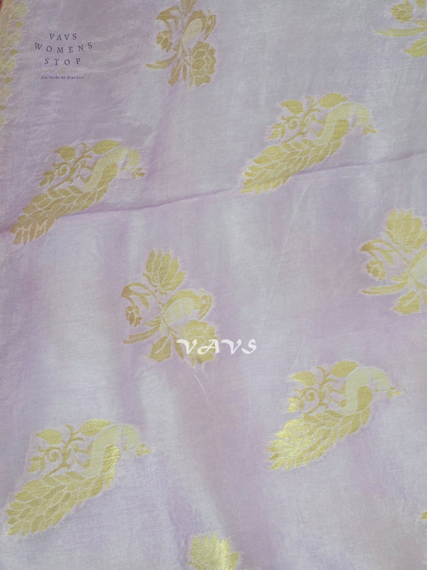 Lilac Munga Crepe Silk Saree with Plum & Antique Gold-Toned Peacock Pallu | Stitched Blouse Size 40, Extendable to 46