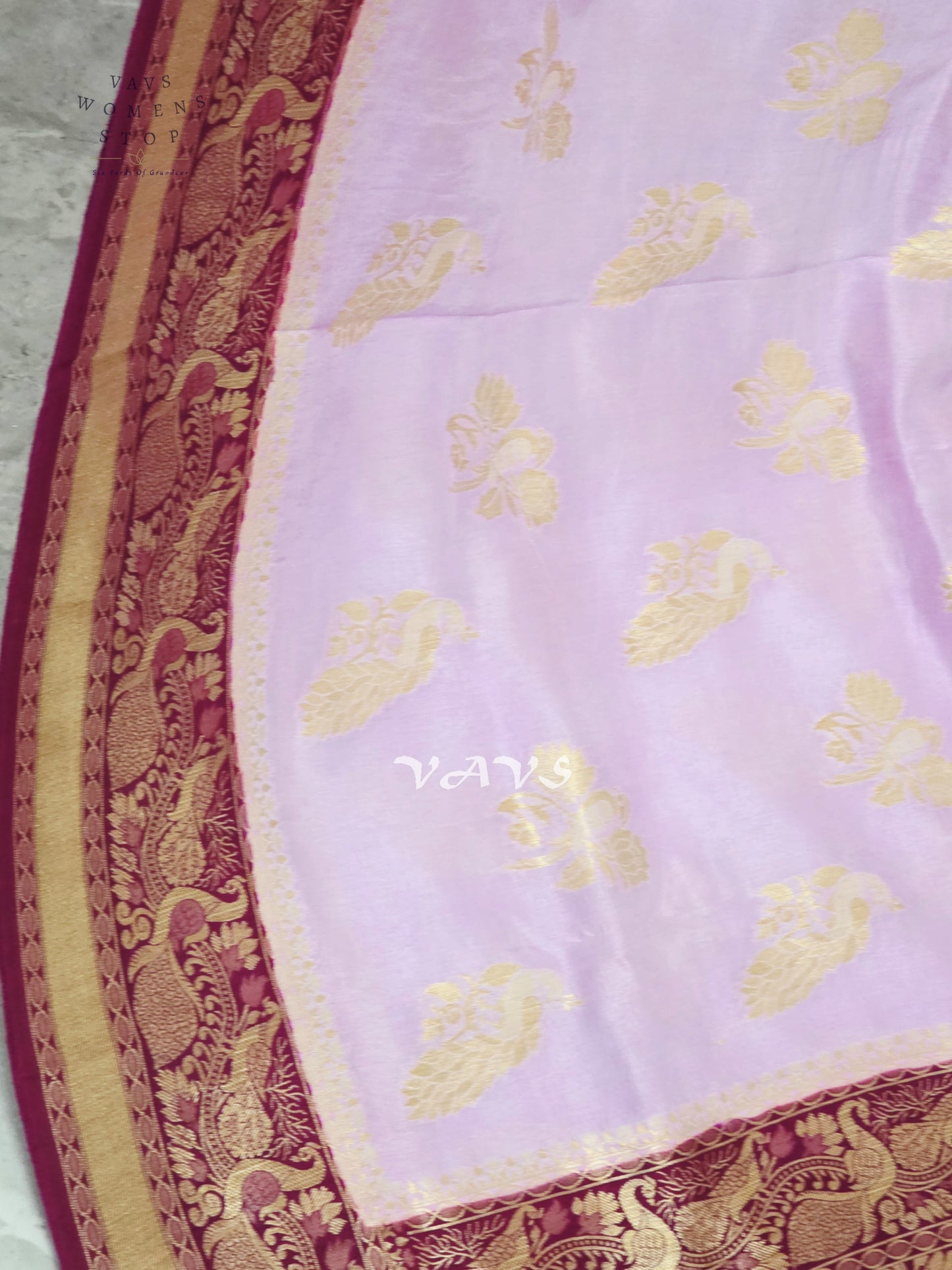 Lilac Munga Crepe Silk Saree with Plum & Antique Gold-Toned Peacock Pallu | Stitched Blouse Size 40, Extendable to 46