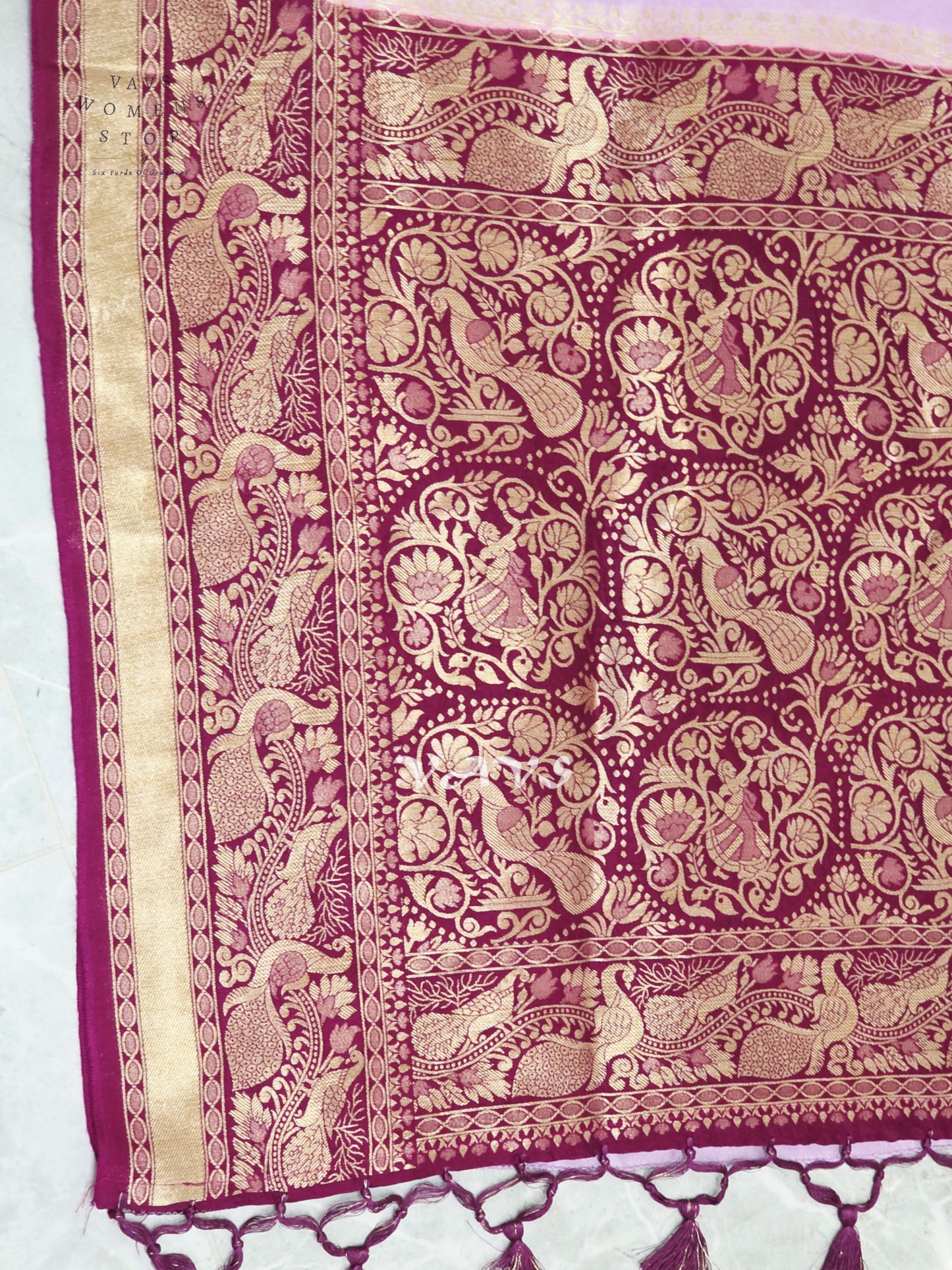 Lilac Munga Crepe Silk Saree with Plum & Antique Gold-Toned Peacock Pallu | Stitched Blouse Size 40, Extendable to 46