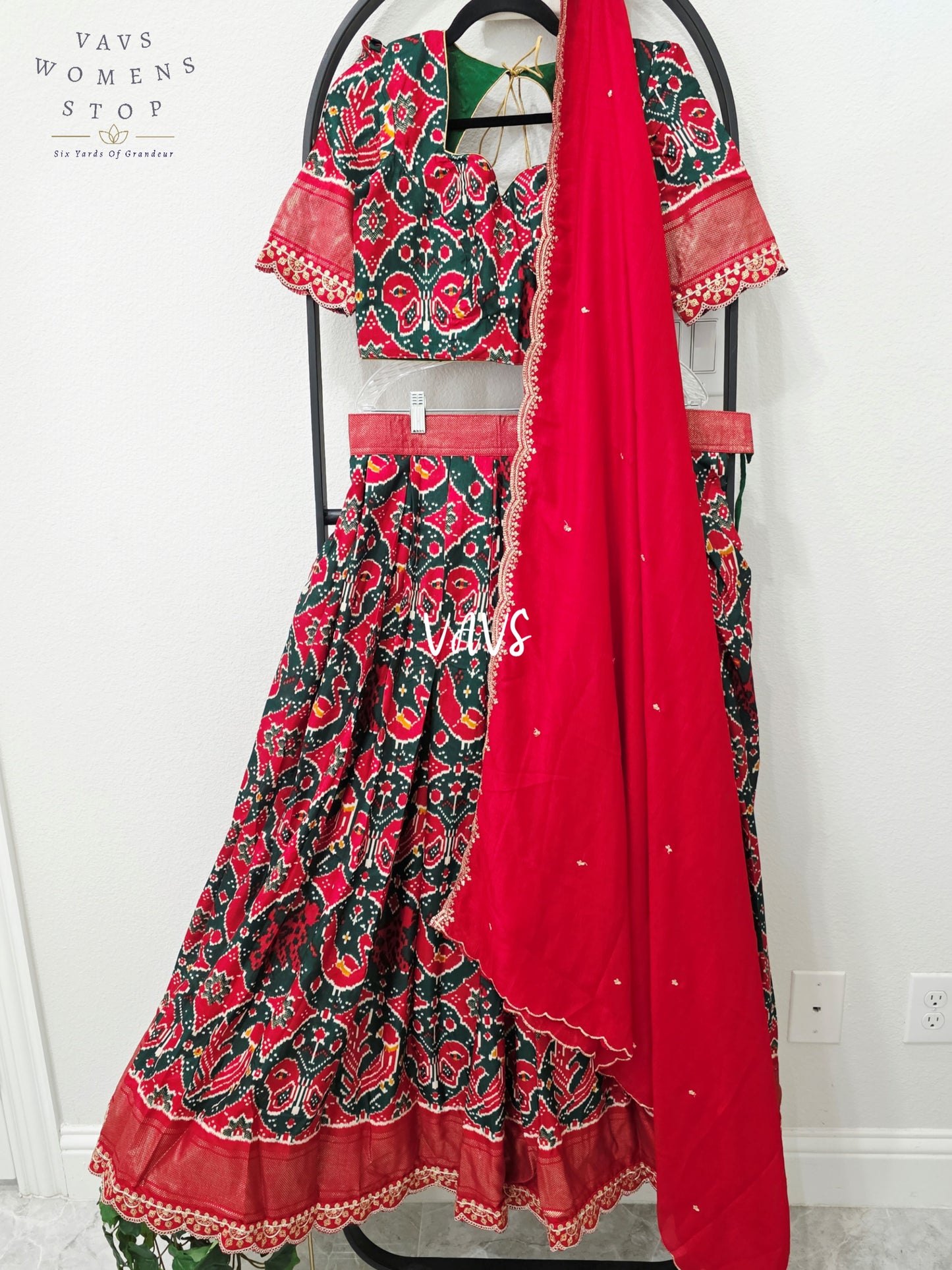 Regal Bottle Green & Ruby Red Munga Benarasi Patola Half Saree Set with Chiffon Dupatta | Blouse 34-40