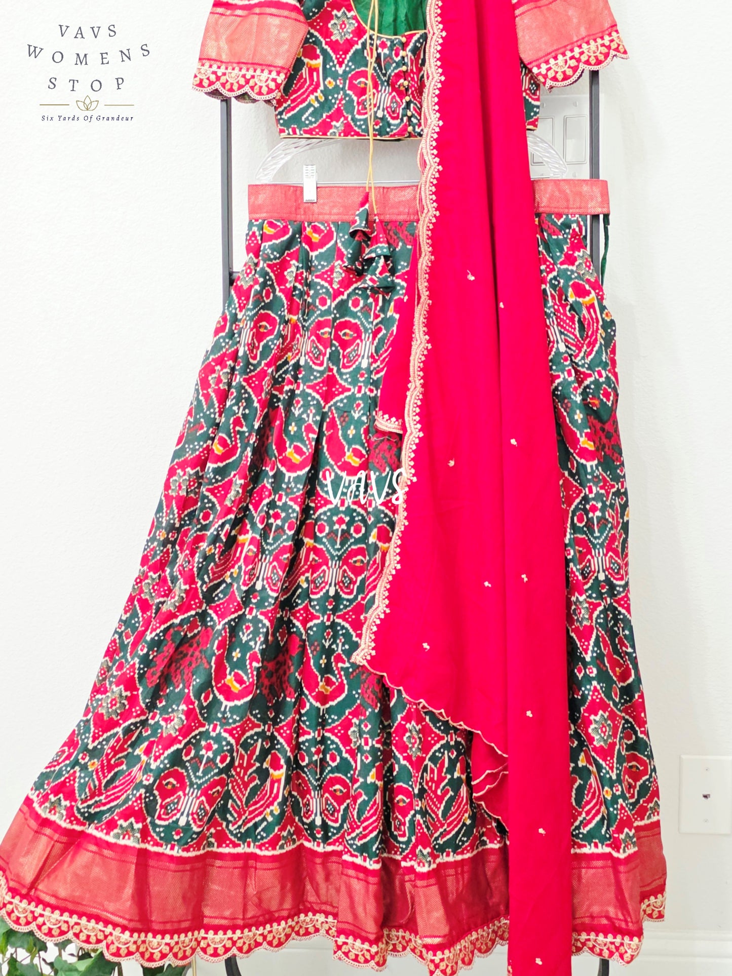 Regal Bottle Green & Ruby Red Munga Benarasi Patola Half Saree Set with Chiffon Dupatta | Blouse 34-40