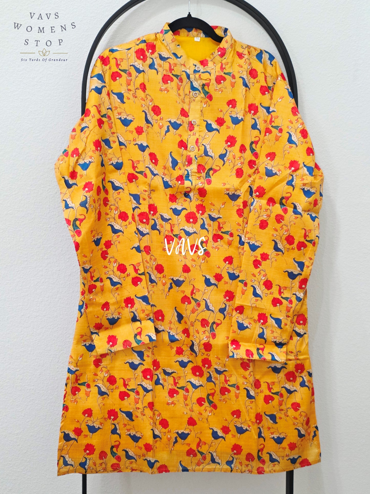 Saffron Marigold Kalamkari Floral & Peacock Print Men’s Kurta – Size XL