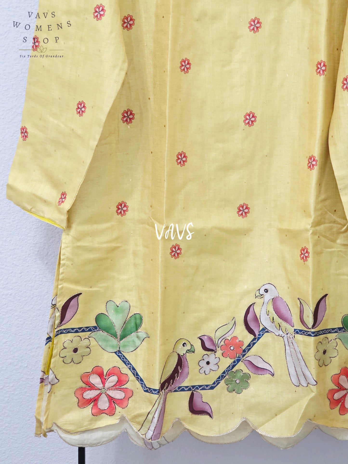 Golden Marigold Silk Floral & Bird Kalamkari Men’s Kurta – Size XL
