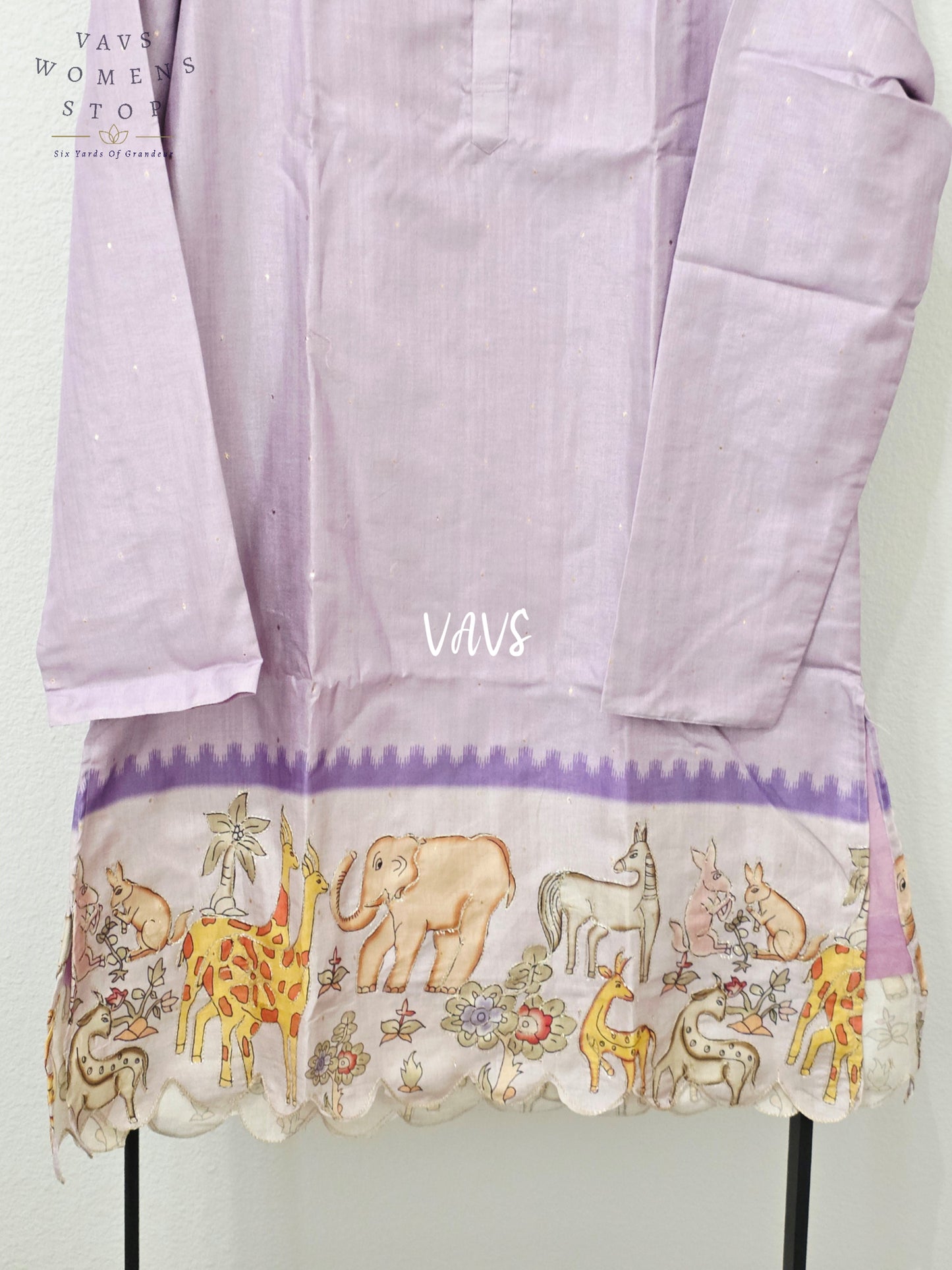 Lavender Mist Tussar Silk Wildlife Kalamkari Border Men’s Kurta – Size XL