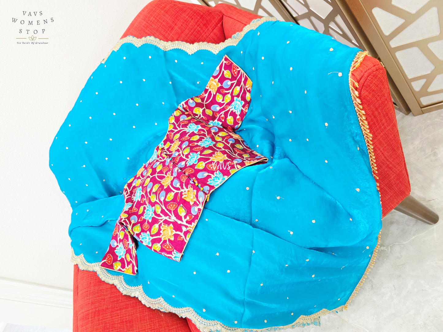 Turquoise Radiance Space Silk Saree with Gold Scalloped Border & Raspberry Kalamkari Stitched Blouse | Size 36, Extendable to 42
