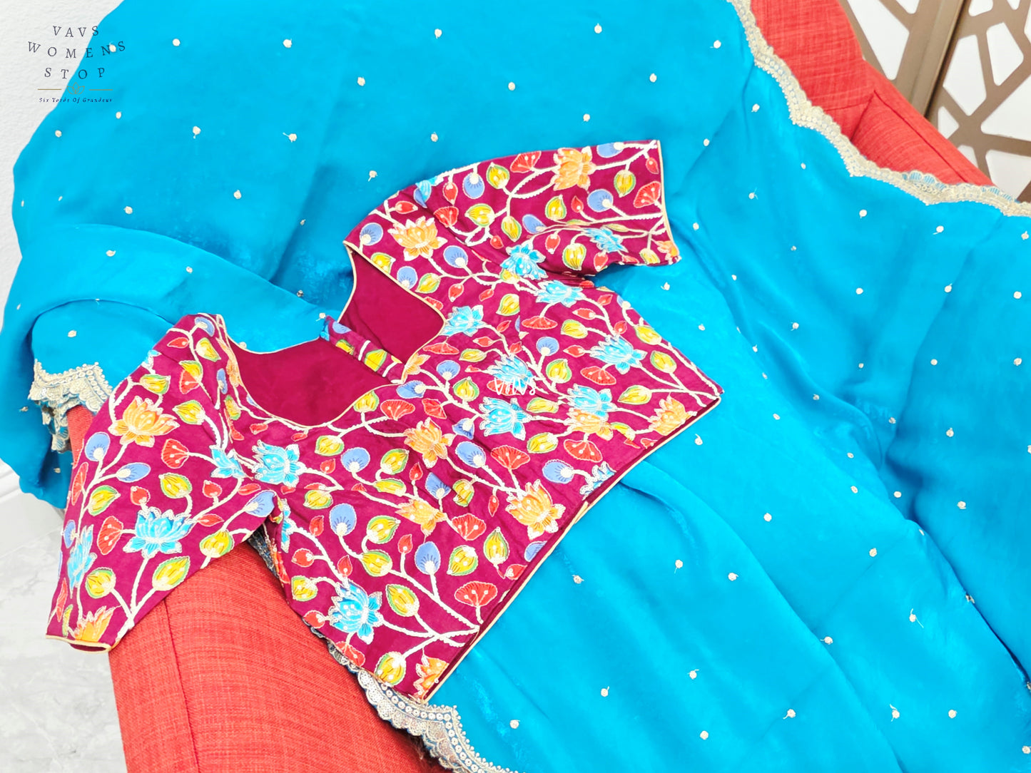 Turquoise Radiance Space Silk Saree with Gold Scalloped Border & Raspberry Kalamkari Stitched Blouse | Size 36, Extendable to 42