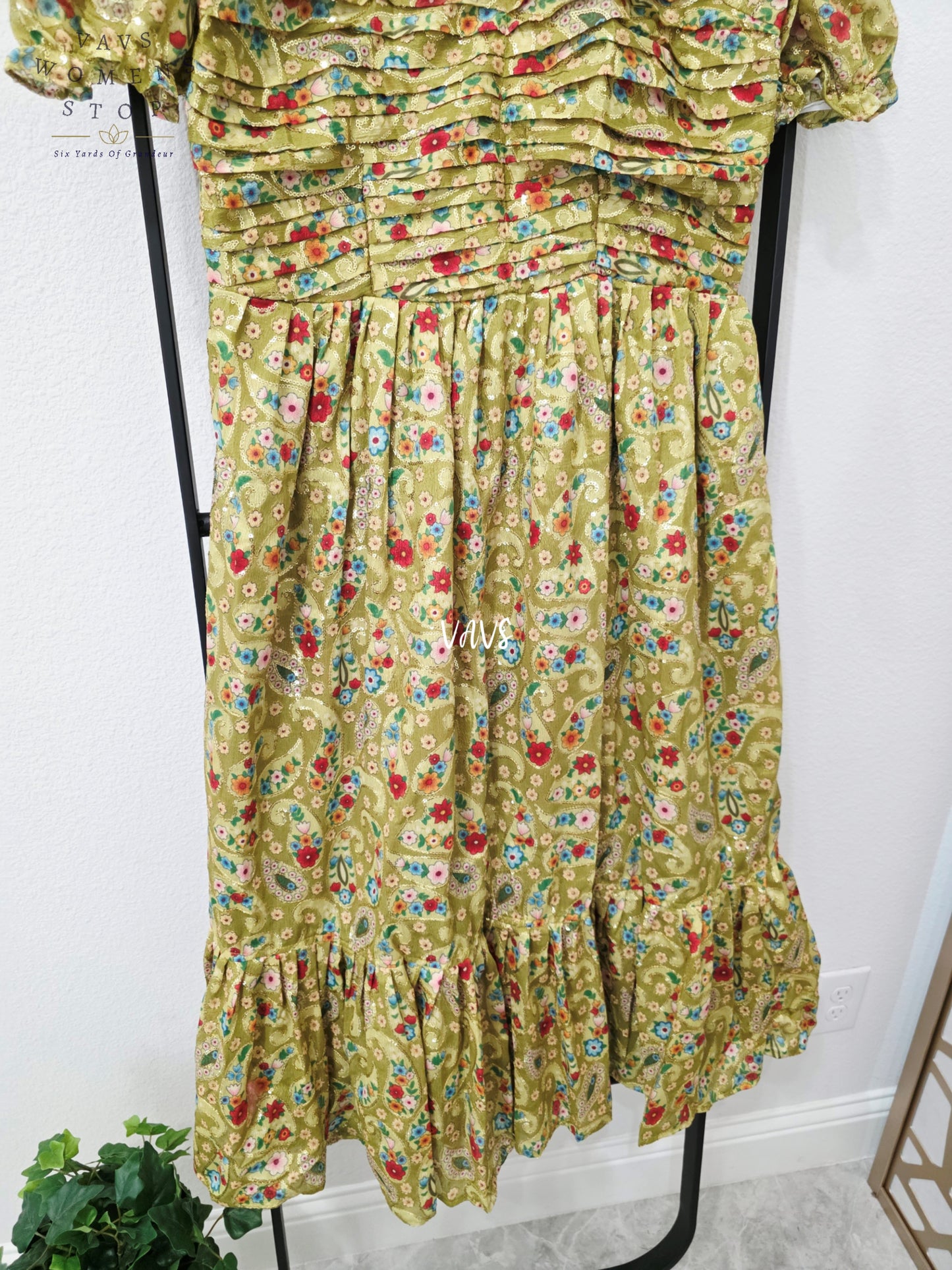 Antique Olive Gold Chinon Silk Sequin Embroidered Frock – Women’s XL