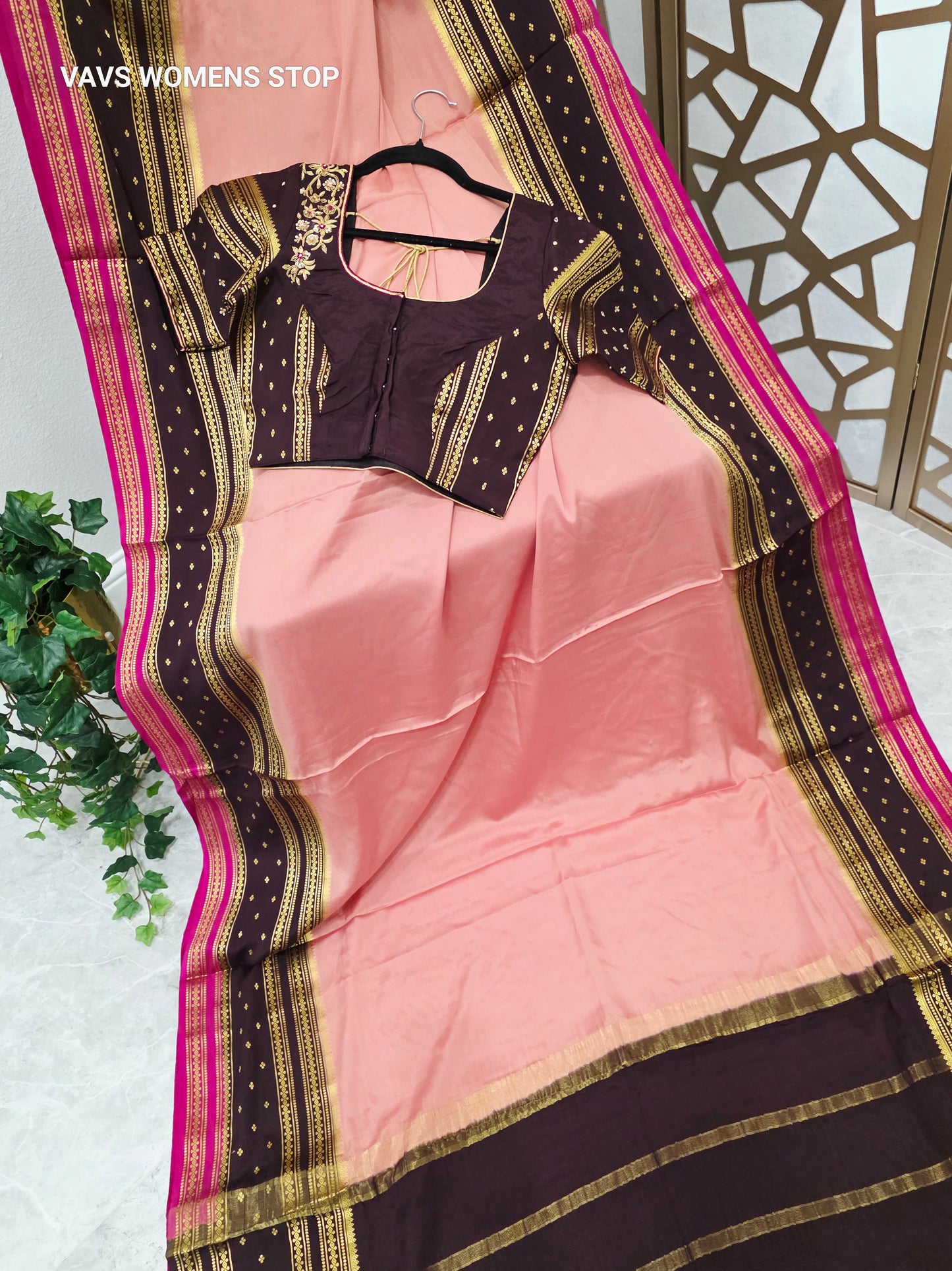 Peach Pink & Deep Plum Pure Mysore Crepe Silk Saree, 140 GSM, with Stitched Maggam Blouse Size 34, Extendable to 40