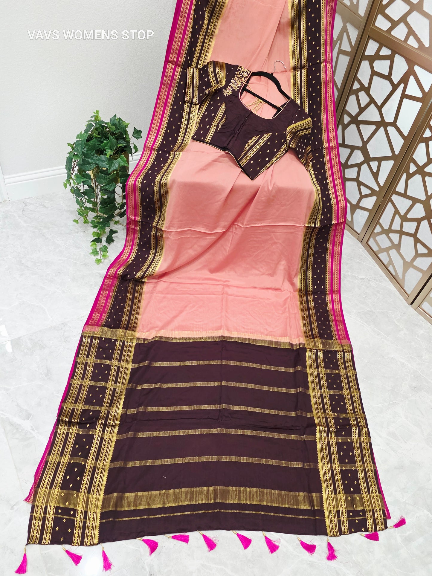 Peach Pink & Deep Plum Pure Mysore Crepe Silk Saree, 140 GSM, with Stitched Maggam Blouse Size 34, Extendable to 40