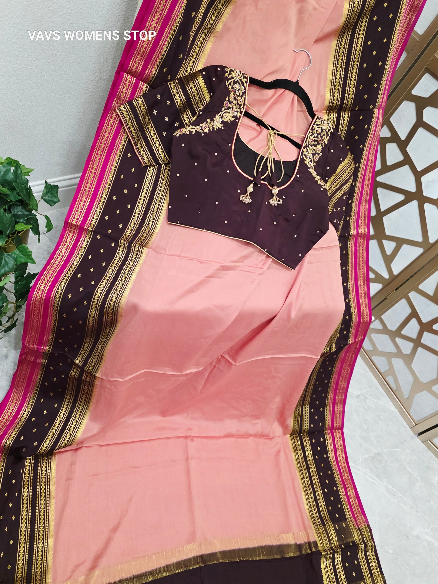 Peach Pink & Deep Plum Pure Mysore Crepe Silk Saree, 140 GSM, with Stitched Maggam Blouse Size 34, Extendable to 40