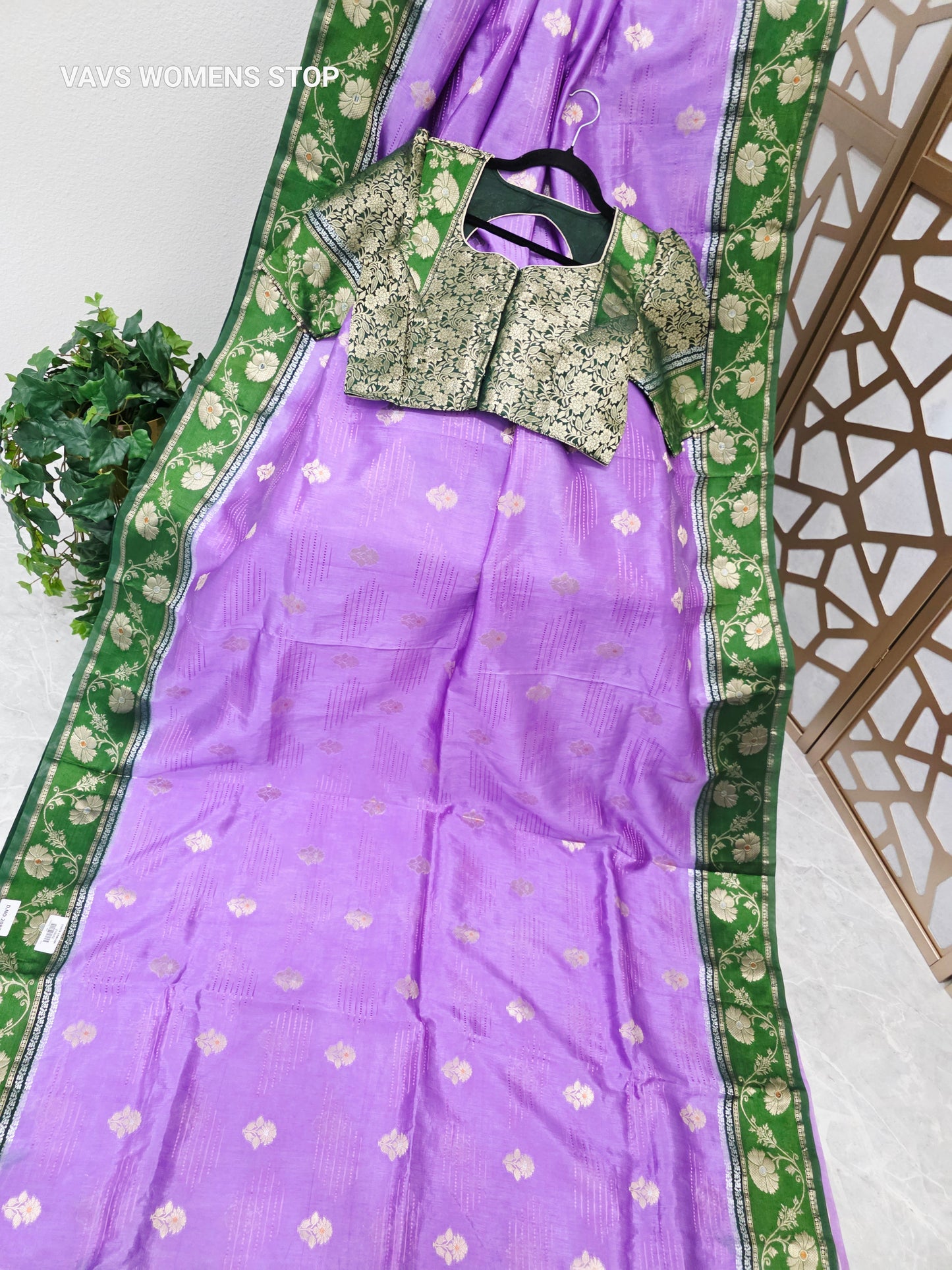 Orchid Lavender Soft Benarasi Silk Saree with Emerald Green Floral Border & Forest Green Brocade Stitched Blouse | Size 36, Extendable to 42