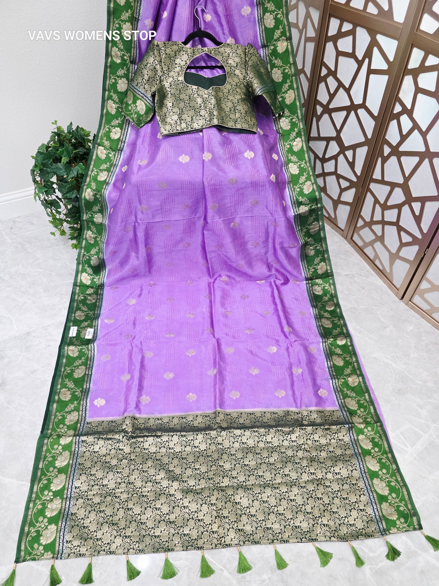 Orchid Lavender Soft Benarasi Silk Saree with Emerald Green Floral Border & Forest Green Brocade Stitched Blouse | Size 36, Extendable to 42