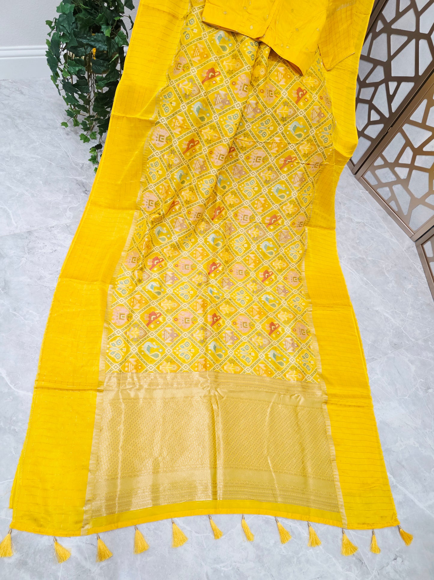 Canary Yellow & Champagne Gold Benarasi Crepe Silk Patola Saree with Stitched Blouse — Size 38, Extendable to 44