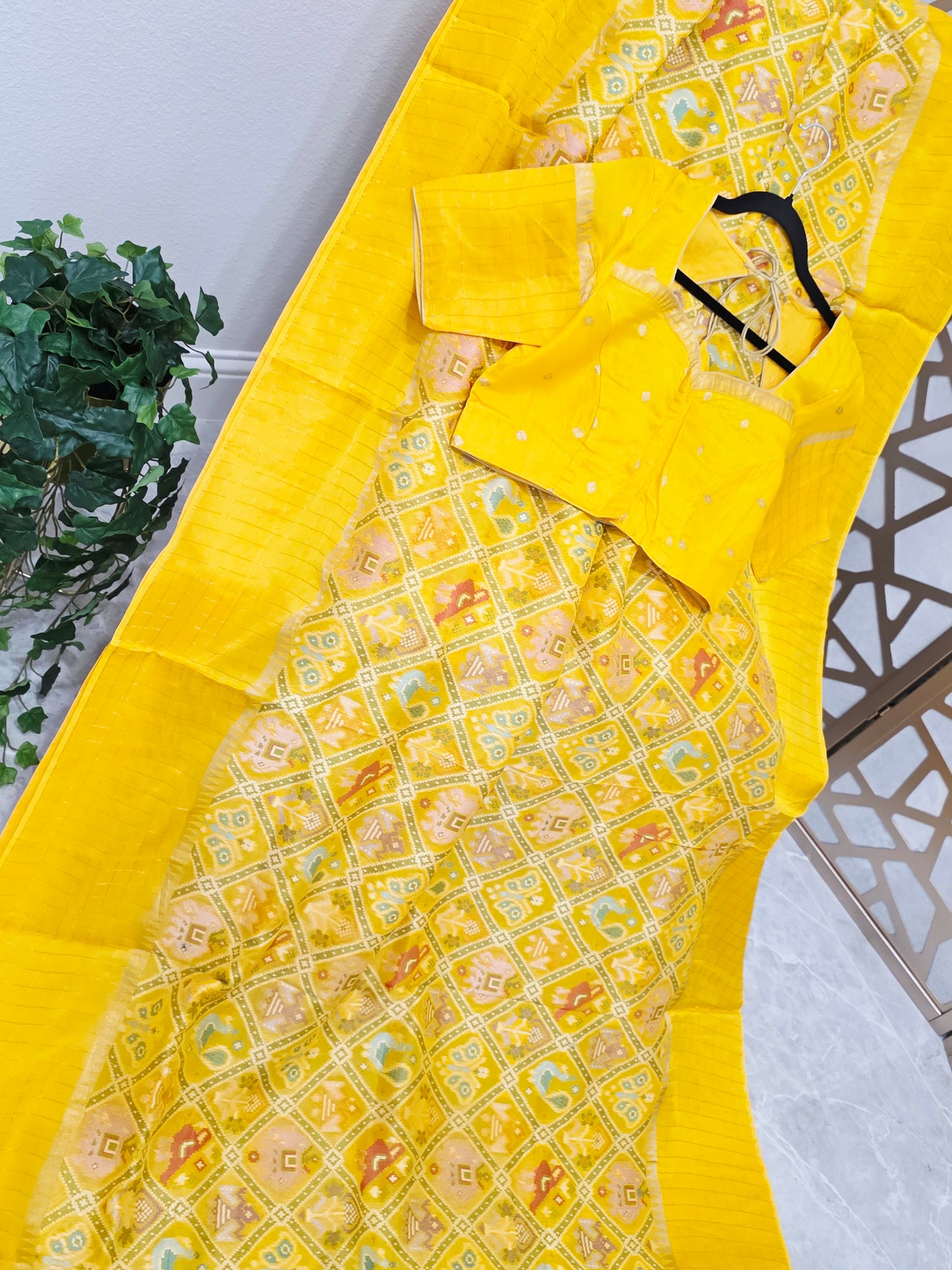 Canary Yellow & Champagne Gold Benarasi Crepe Silk Patola Saree with Stitched Blouse — Size 38, Extendable to 44