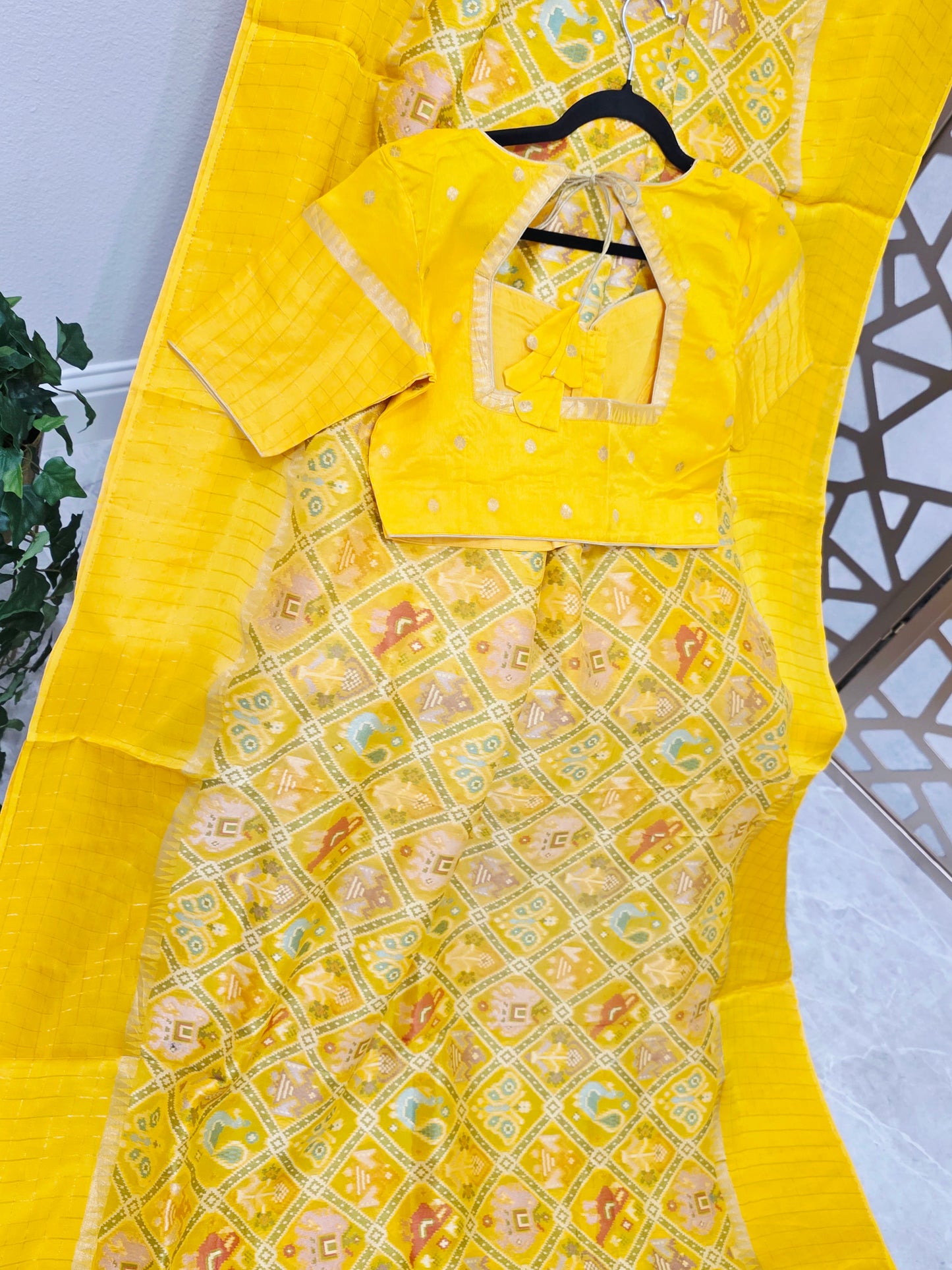 Canary Yellow & Champagne Gold Benarasi Crepe Silk Patola Saree with Stitched Blouse — Size 38, Extendable to 44