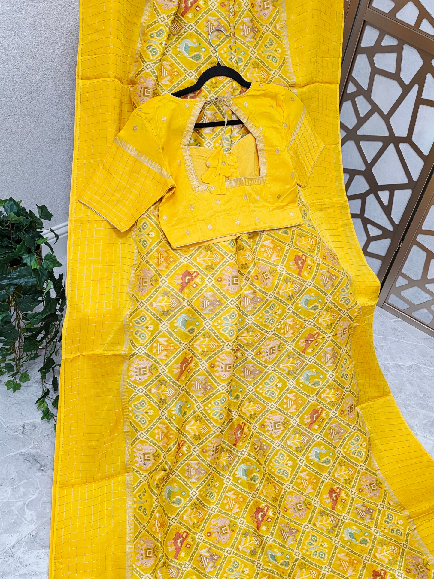 Canary Yellow & Champagne Gold Benarasi Crepe Silk Patola Saree with Stitched Blouse — Size 38, Extendable to 44