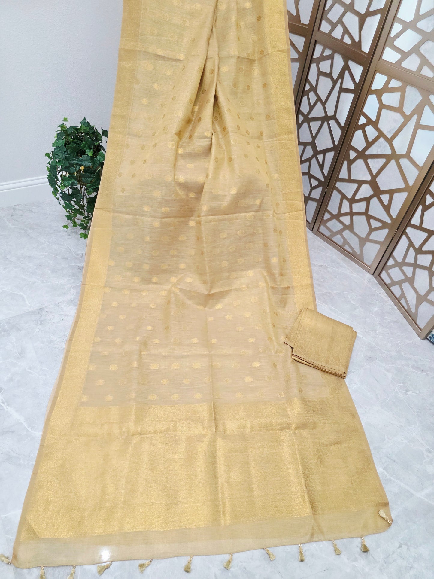 Light Champagne Gold Jute Tissue Saree with Floral Butta, Tonal Borders & Matching Unstitched Blouse Piece