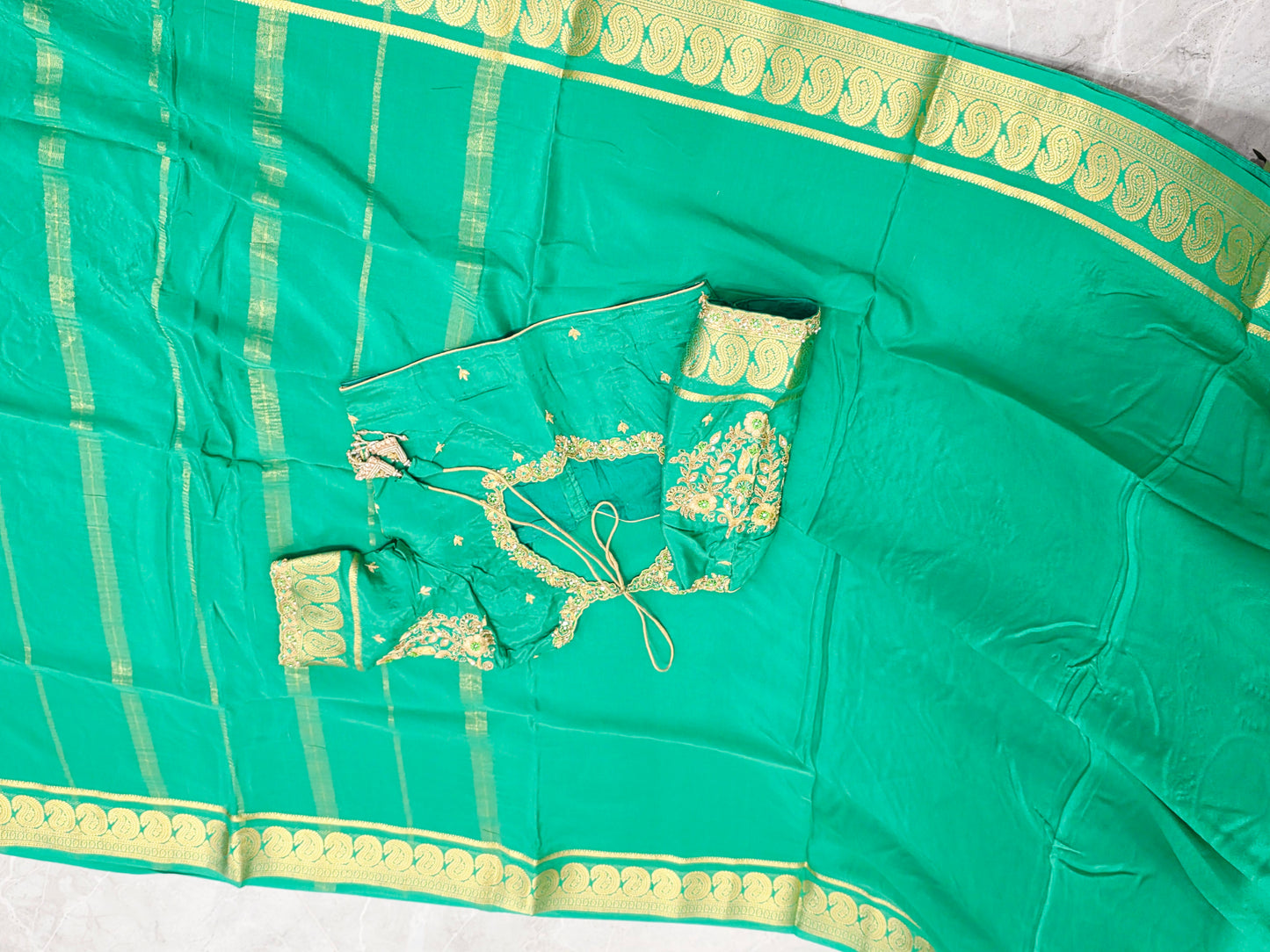 Emerald Green Pure Mysore Crepe Silk Saree, 130 GSM, with Gold Mango Butta Border & Matching Stitched Maggam Blouse — Size 36, Extendable to 42