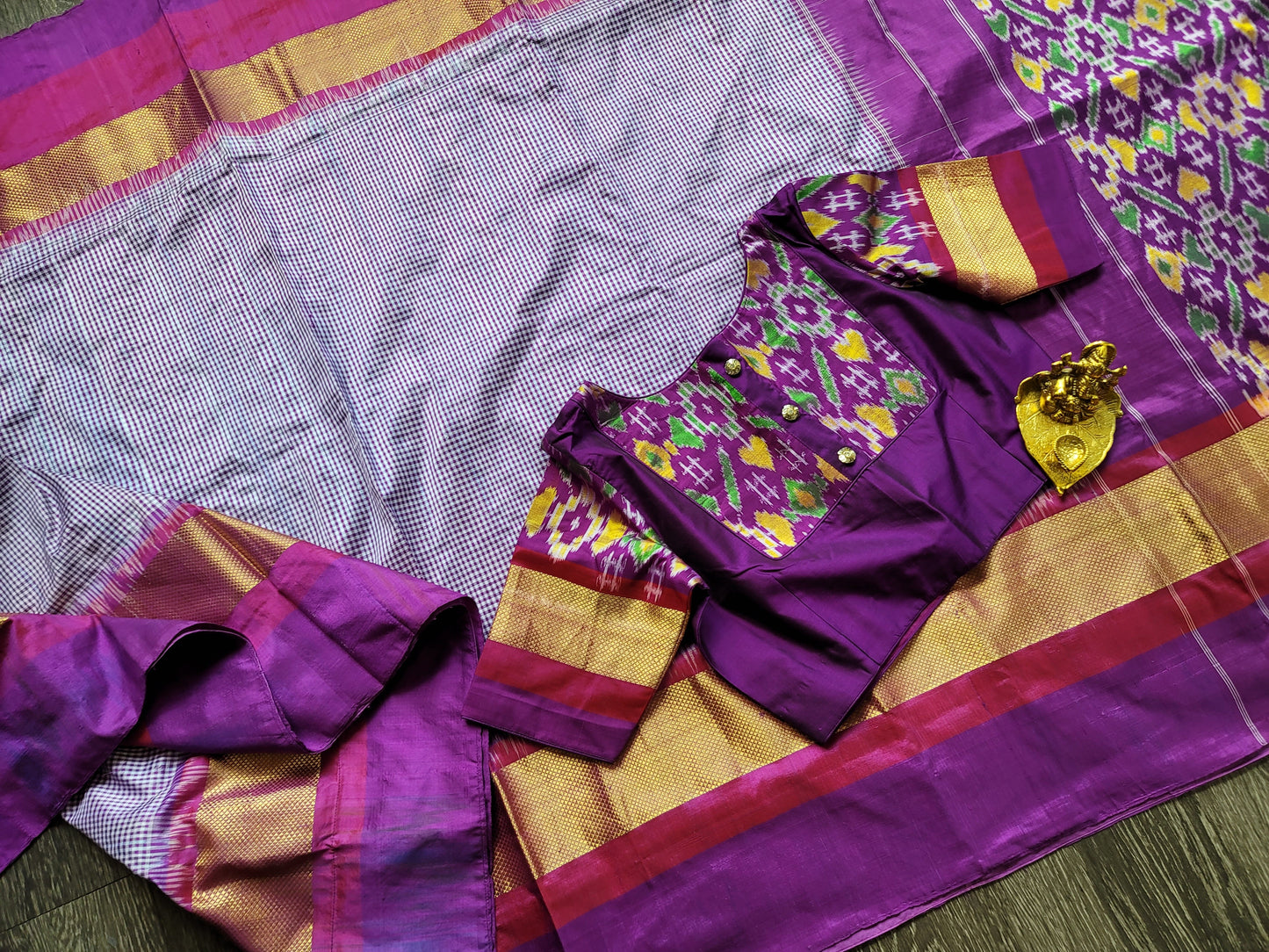 Pure Ikkat Silk Saree - Blouse